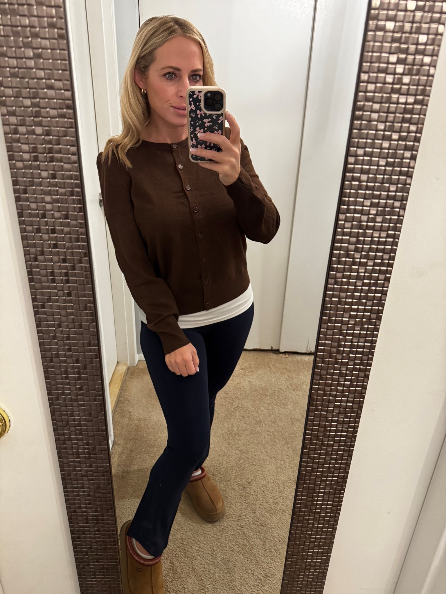 Cardigan outfit 

#LTKFindsUnder50 #LTKMidsize #LTKSeasonal