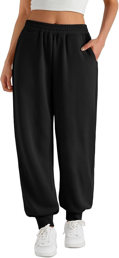 Trendy Queen Womens Sweatpants Baggy Athletic Joggers with Pockets Lounge Pants | Amazon (US)
