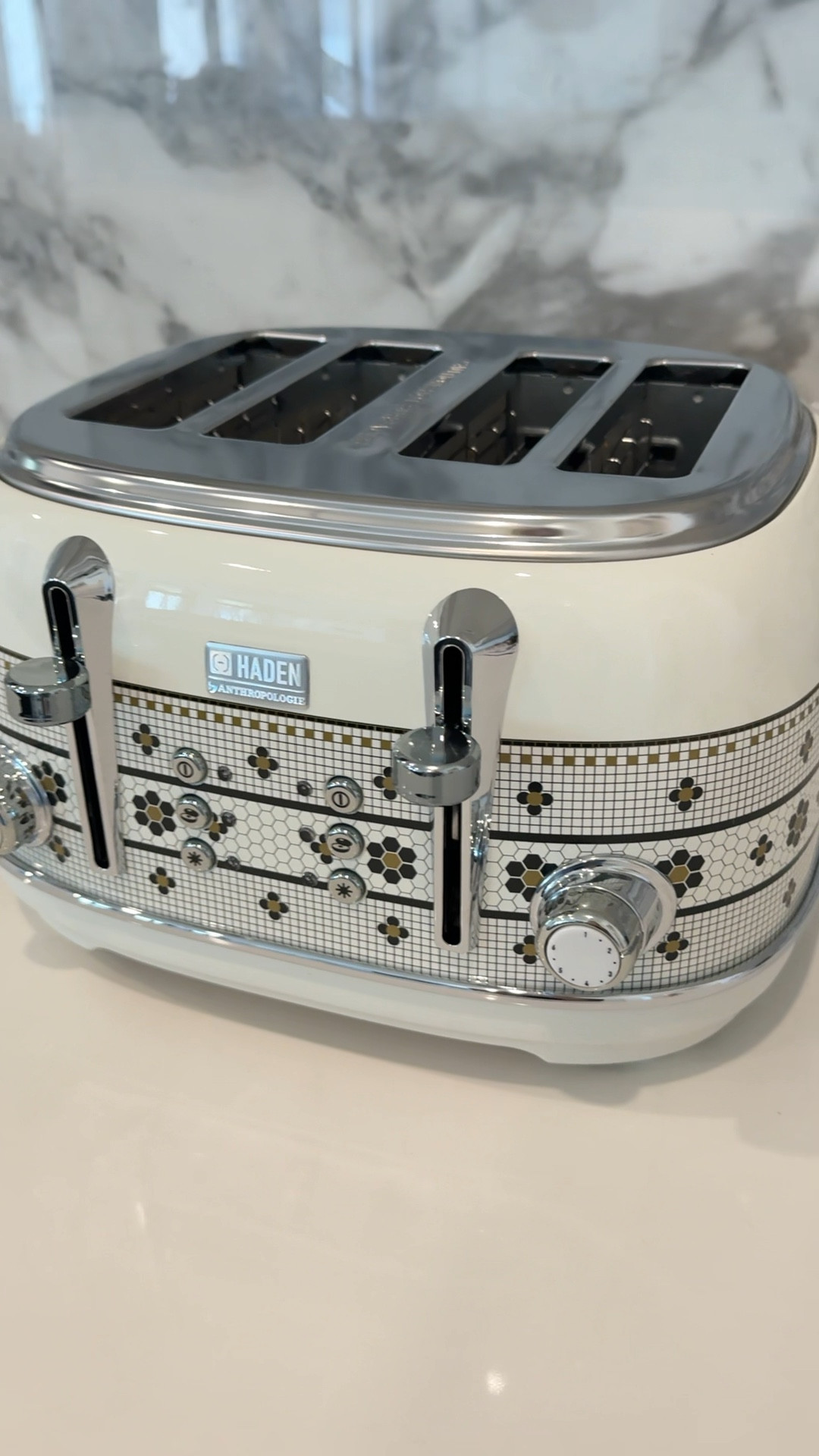 The prettiest toaster!!

#LTKHome #LTKfoodie #LTKSeasonal