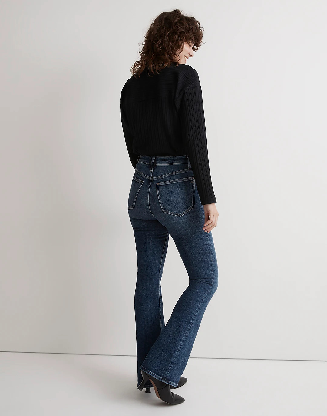 Curvy Skinny Flare Jeans in Alvord Wash: Instacozy Edition | Madewell