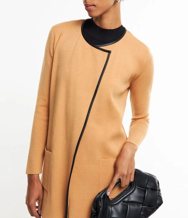 Cardigan em Tricô com Detalhes Contrastantes Marrom Claro | Renner (BR)