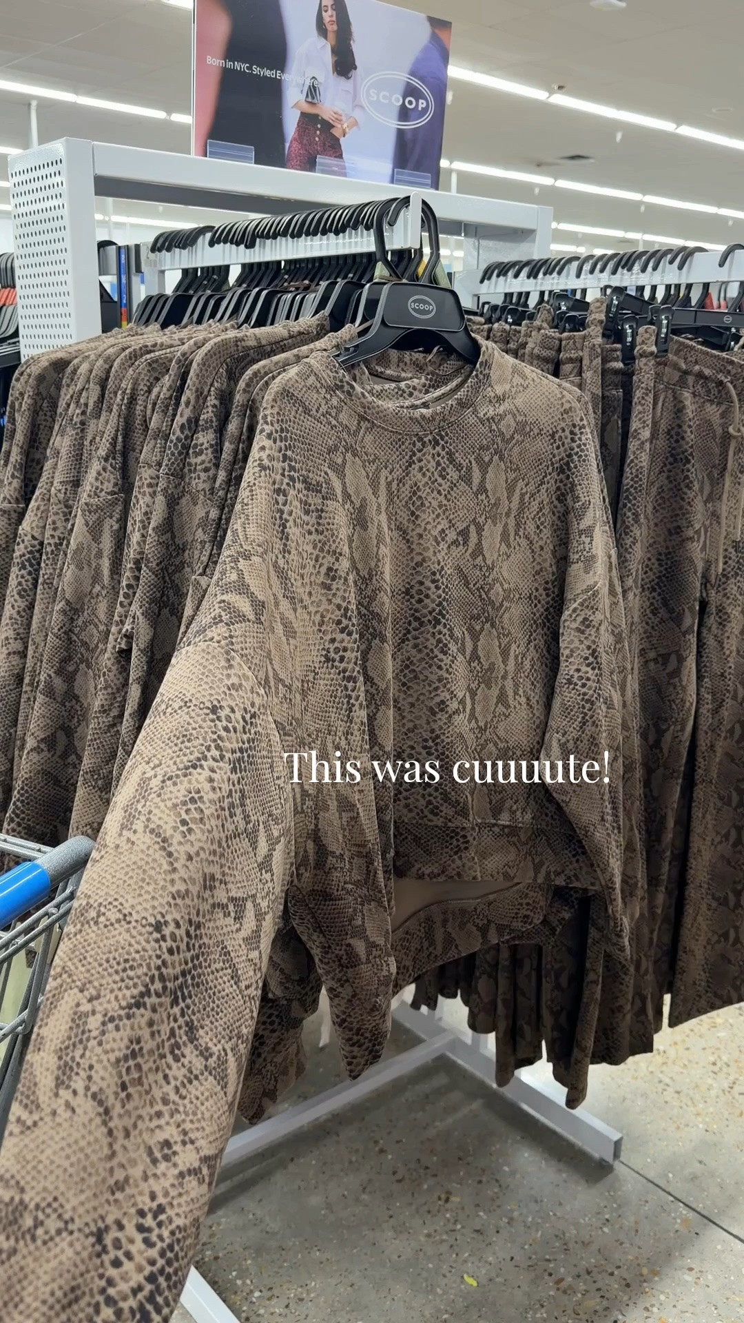This snakeskin print loungewear set was so soft and cute! Would be perfect for fall with some cute sneakers and a baseball cap.

Fall outfits women, lounge pants, sweatshirt, loungewear pants set, Walmart

#LTKActive #LTKmomlife #LTKOver40