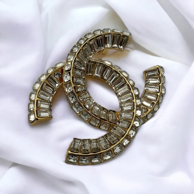 Classic CC Vintage Brooch, Gift for Her - Etsy | Etsy (US)