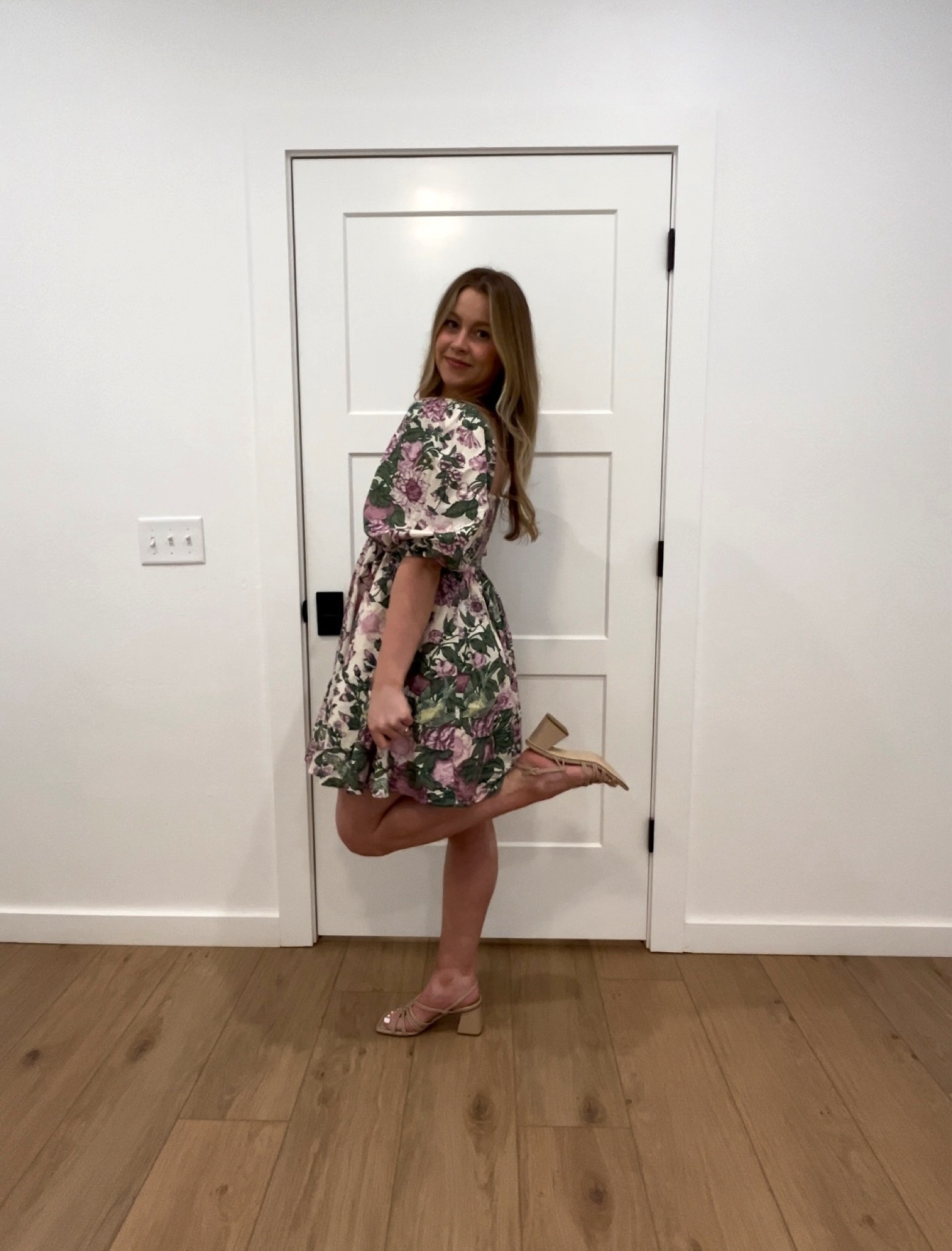 Abercrombie Emerson Dress. 
Wearing size medium🫶🏼🌷

#LTKStyleTip #LTKFindsUnder100 #LTKSeasonal