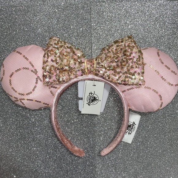 Disney parks Minnie bibbidi bobbidi boutique ears | Poshmark