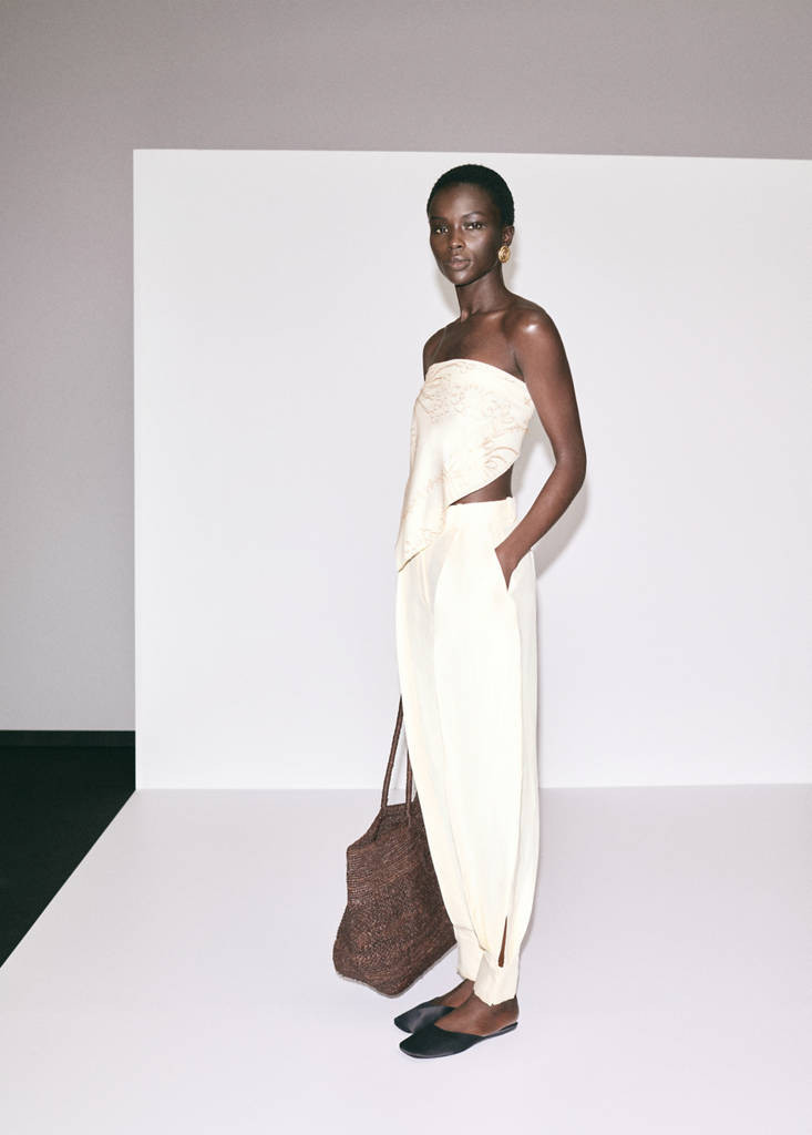 Floral-embroidered cotton handkerchief ecru - Woman - One size - MANGO | Mango (US/MX/AU)