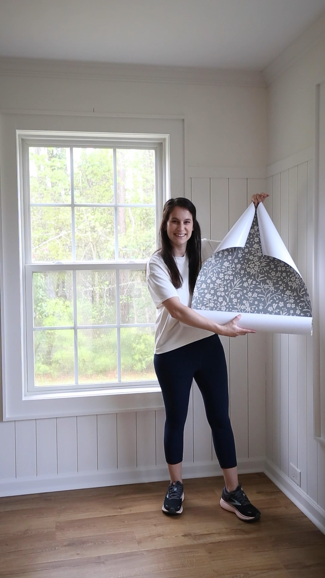 Floral peel and stick wallpaper

#LTKSaleAlert #LTKHome #LTKWatchNow