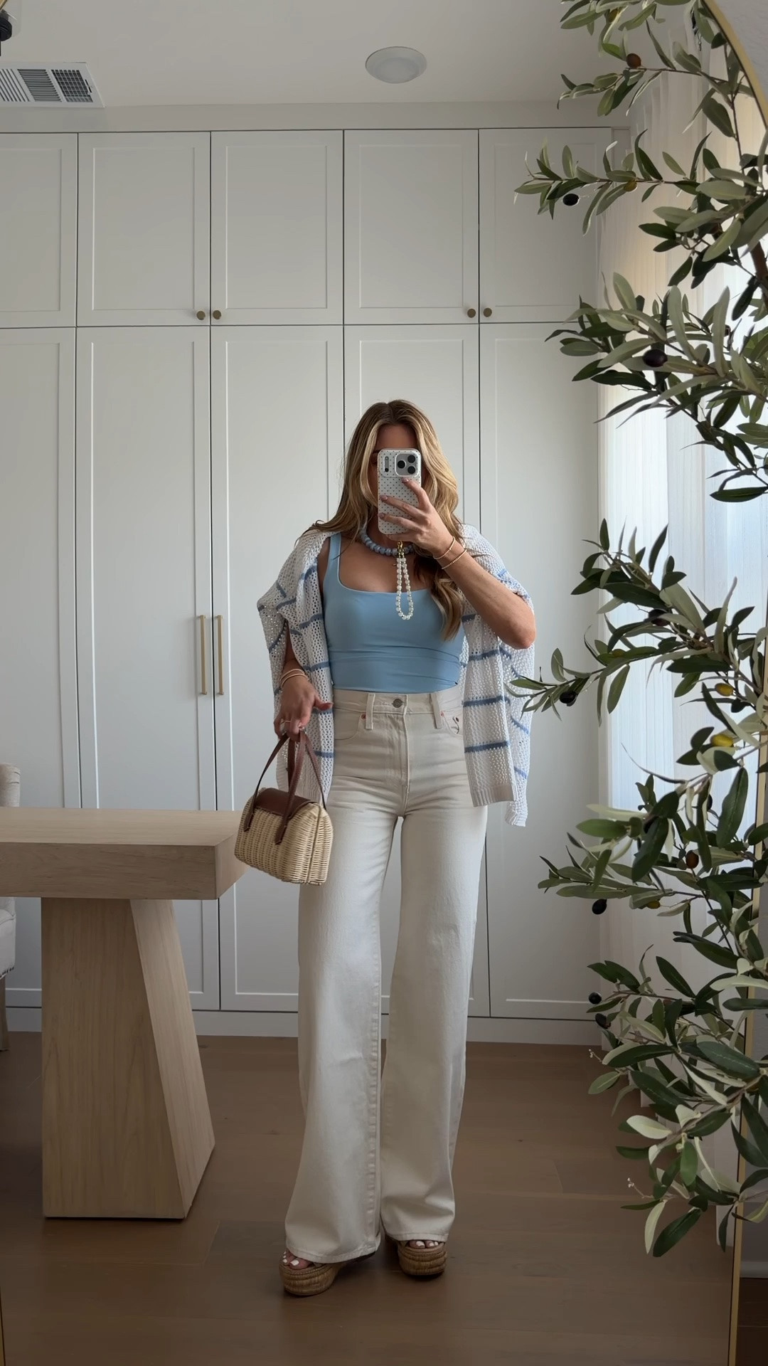 top: xs // jeans: 24 (i’m 5’3)