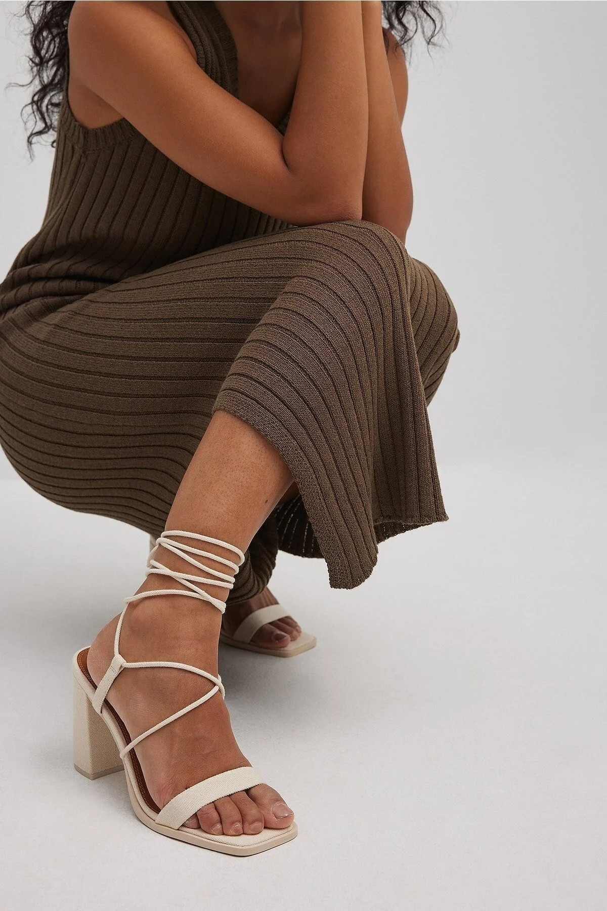 NA-KD High Heels - Beige - Pfennigabsatz/Stiletto | Trendyol DE