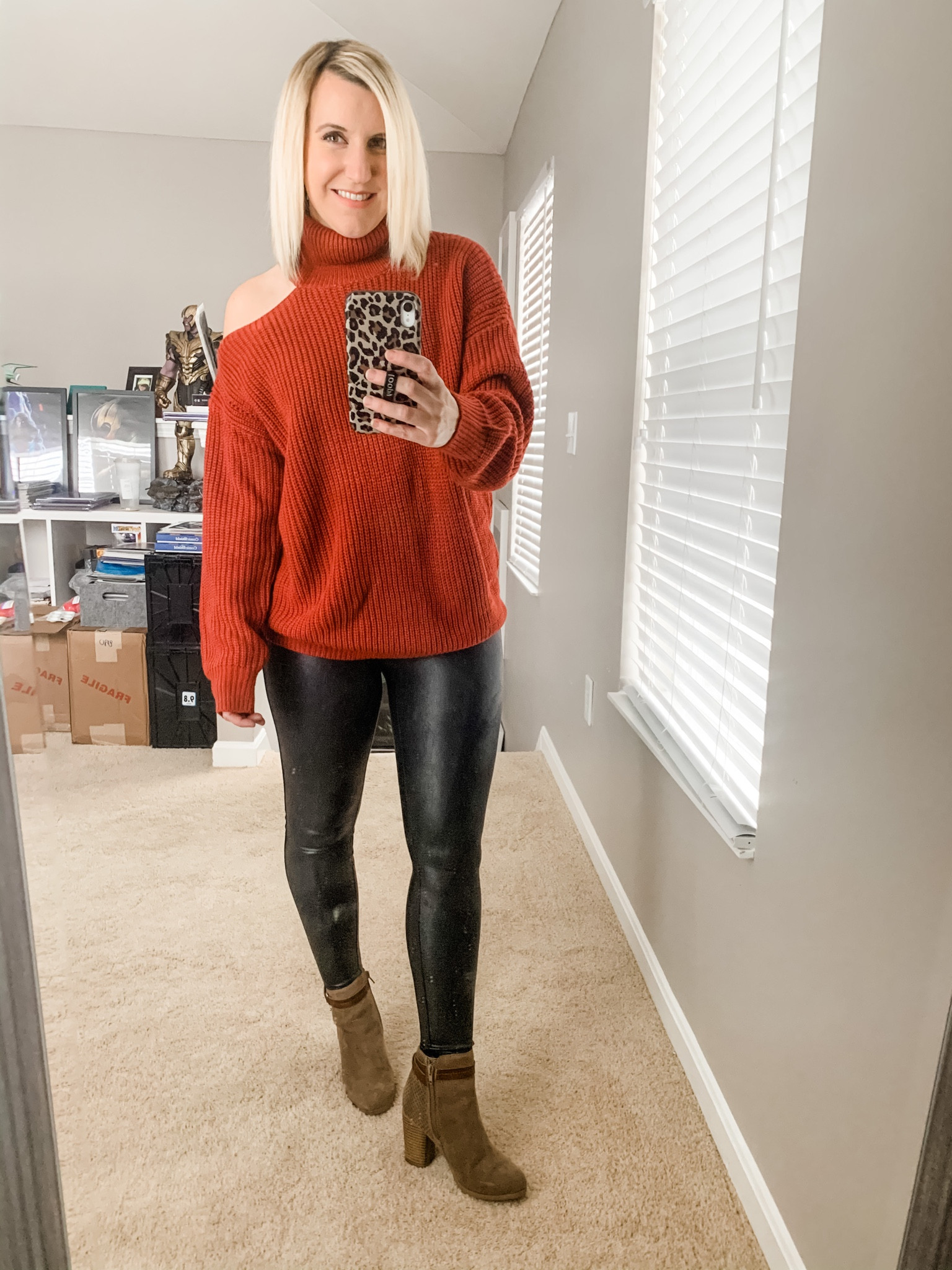 Faux leather spanx on sale today for the LTK Sale! Perfect for fall outfits! 

#LTKSale #LTKSeasonal