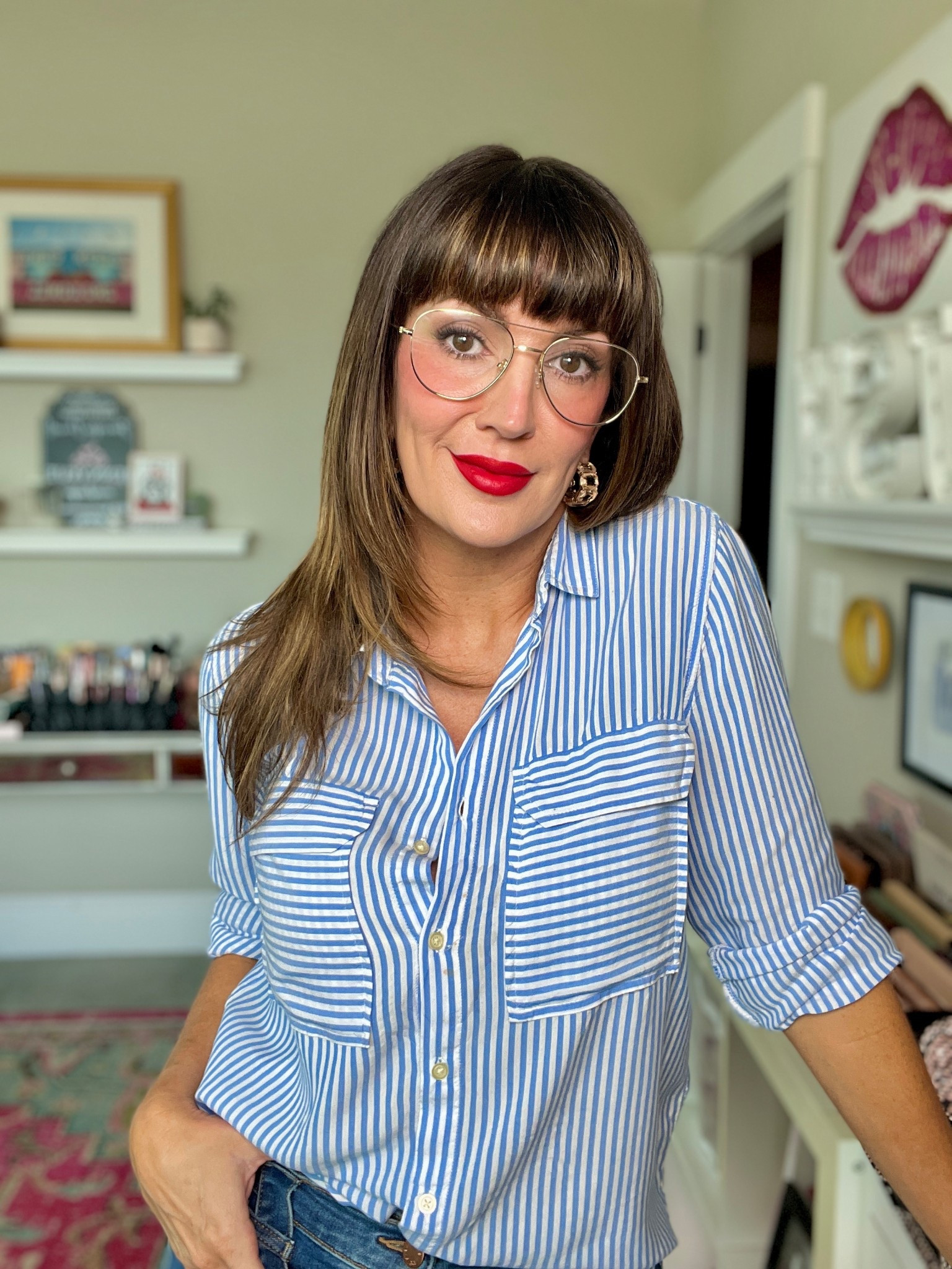 A Classic combo of red lips and blue & white button downs ! ❤️🤍💙 // lip 👄 shade : that’s why she’s late 

#LTKFindsUnder100 #LTKStyleTip #LTKWorkwear