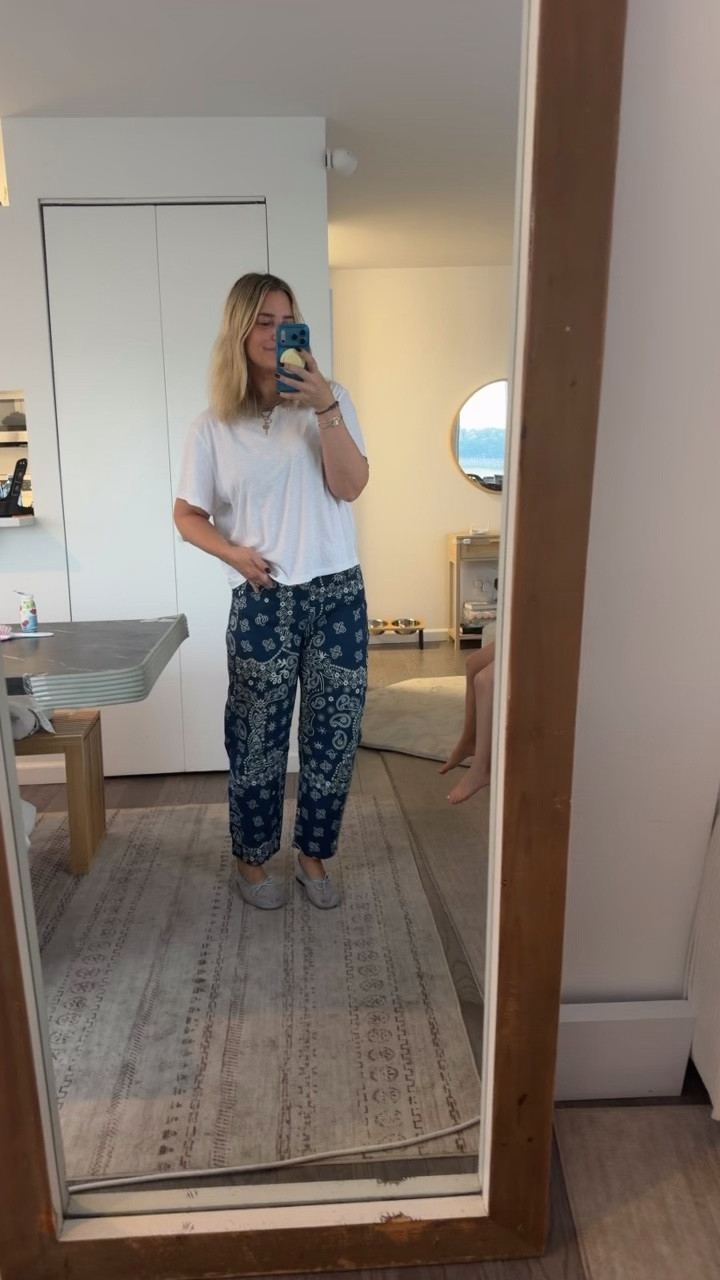 Mom fit for first day of kindergarten drop off 😭 — daily edit cover from Found by Em