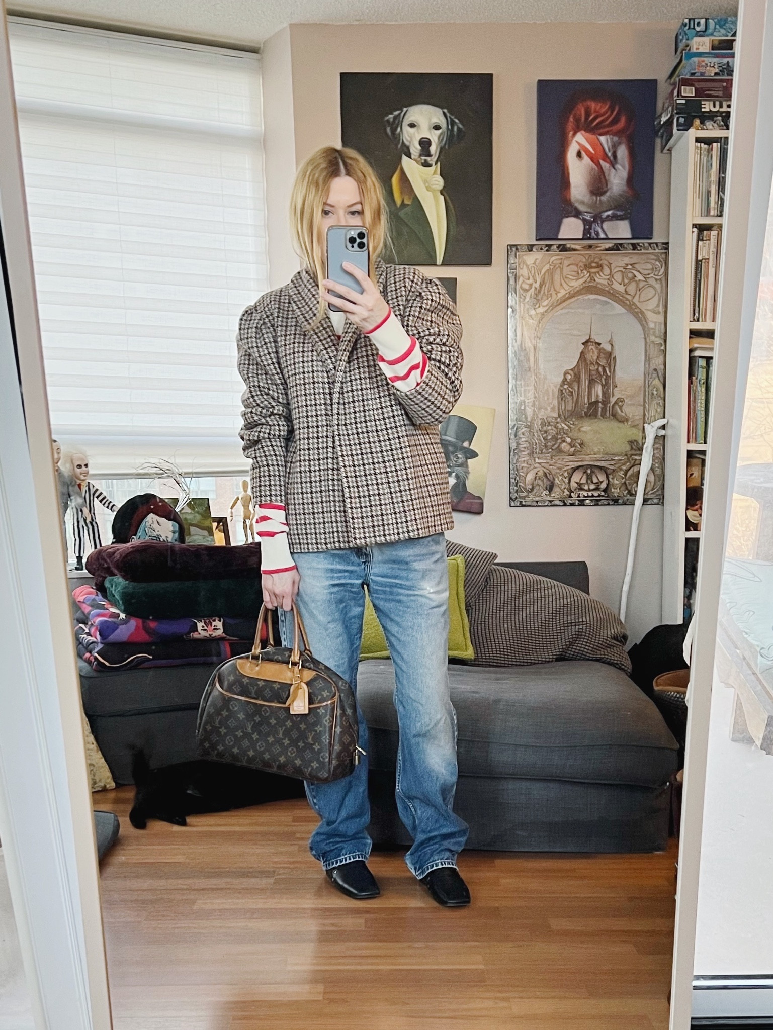 Pattern mixing is an easy way to jazz up an otherwise basic outfit.
Jeans and bag vintage. Jacket and boots secondhand. The only new piece is the sweater.
. 
#winterlook  #torontostylist #StyleOver40 #90svintage  #louisvuitton #secondhandFind #fashionstylist #slowfashion #oldceline #FashionOver40  #MumStyle #genX #genXStyle #shopSecondhand #genXInfluencer #genXblogger #secondhandDesigner #Over40Style #40PlusStyle #Stylish40


#LTKstyletip #LTKitbag #LTKover40