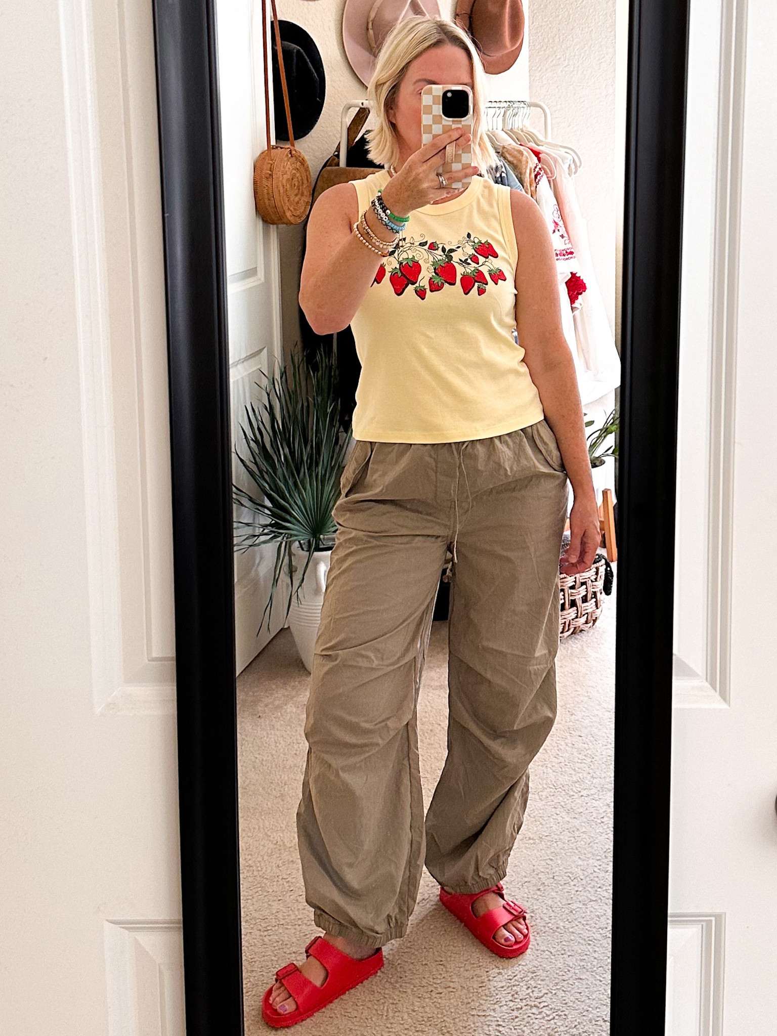 🍓🤎💛

#LTKSeasonal #LTKStyleTip #LTKFindsUnder100