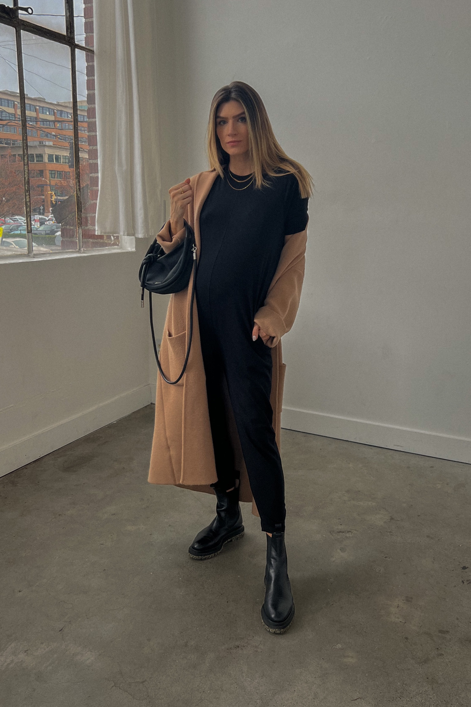 third trimester bump style // weekend look

#LTKbump #LTKstyletip #LTKshoecrush