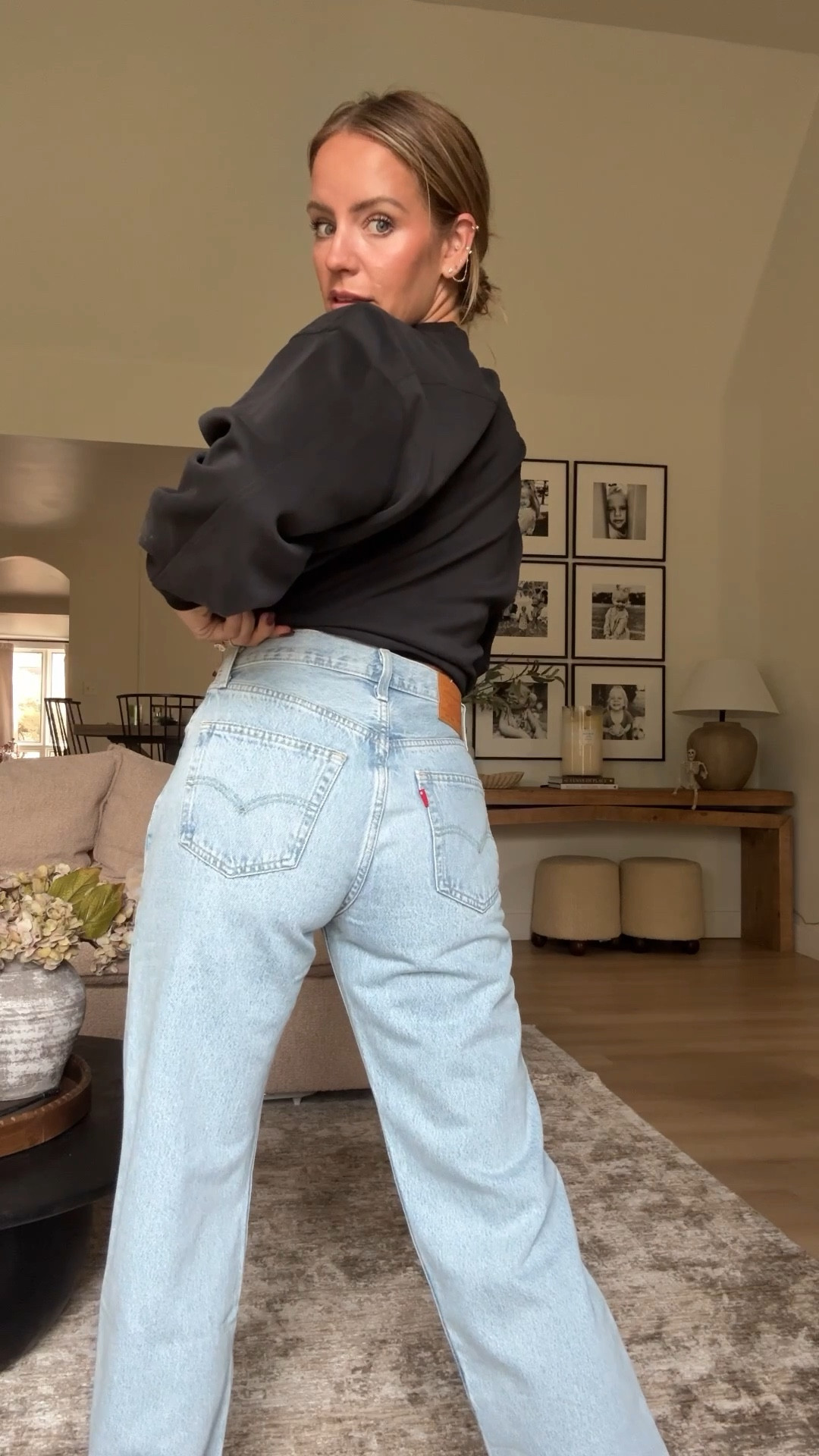 PART 10 of trying on my denim to see if I still like them.

1) Madewell - size 25
2)Abercrombie- size 25
3) Mother- Size 25
4) Walmart - size 1
5) These are the pair I found at a vintage shop 😬
6) Levi’s - size 26x30
7) Paige- size 25
8) Agolde - size 26