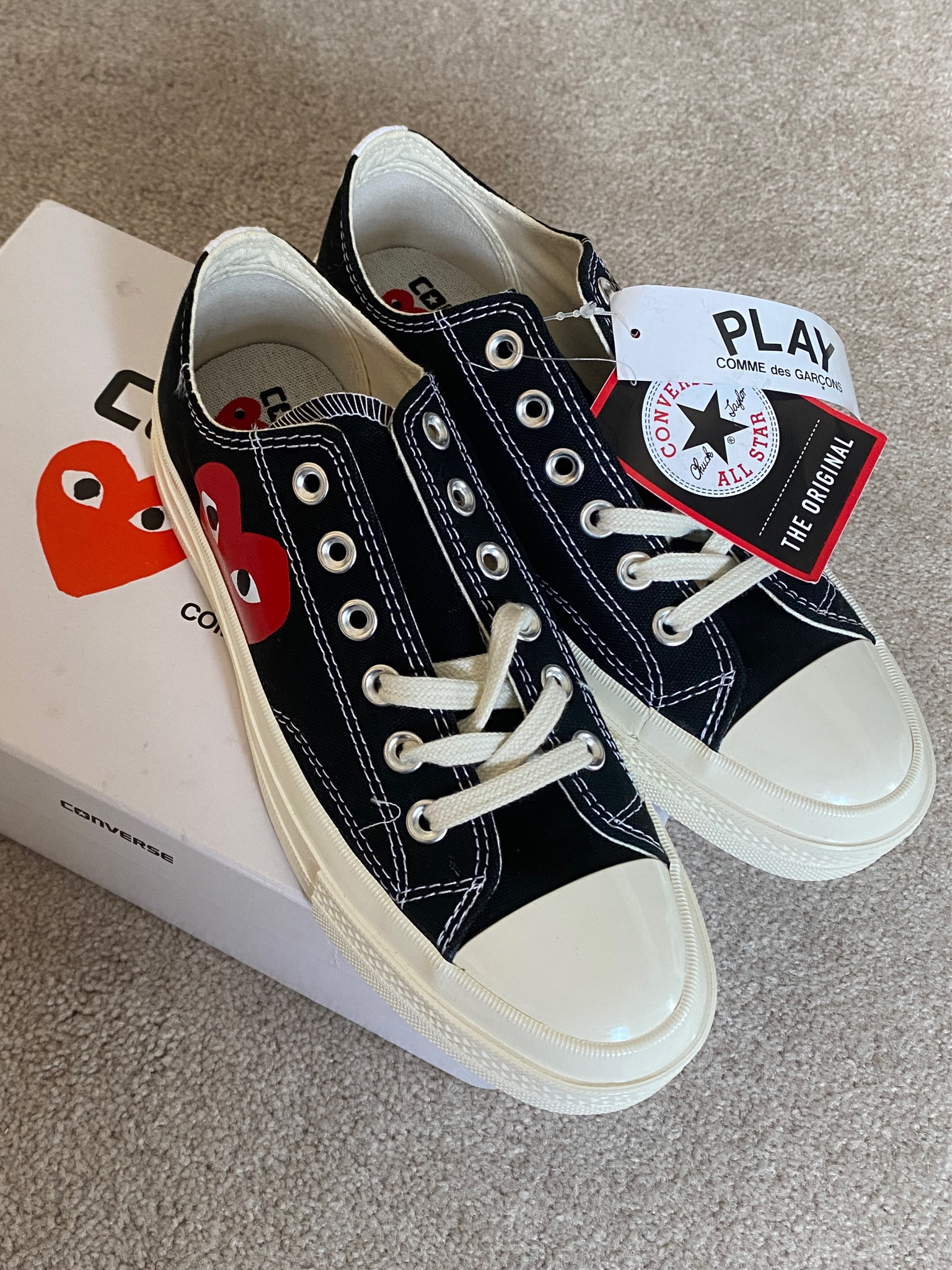 Converse x PLAY Comme Des Garçons Sneakers #dhgate

#LTKfindsunder100 #LTKshoecrush