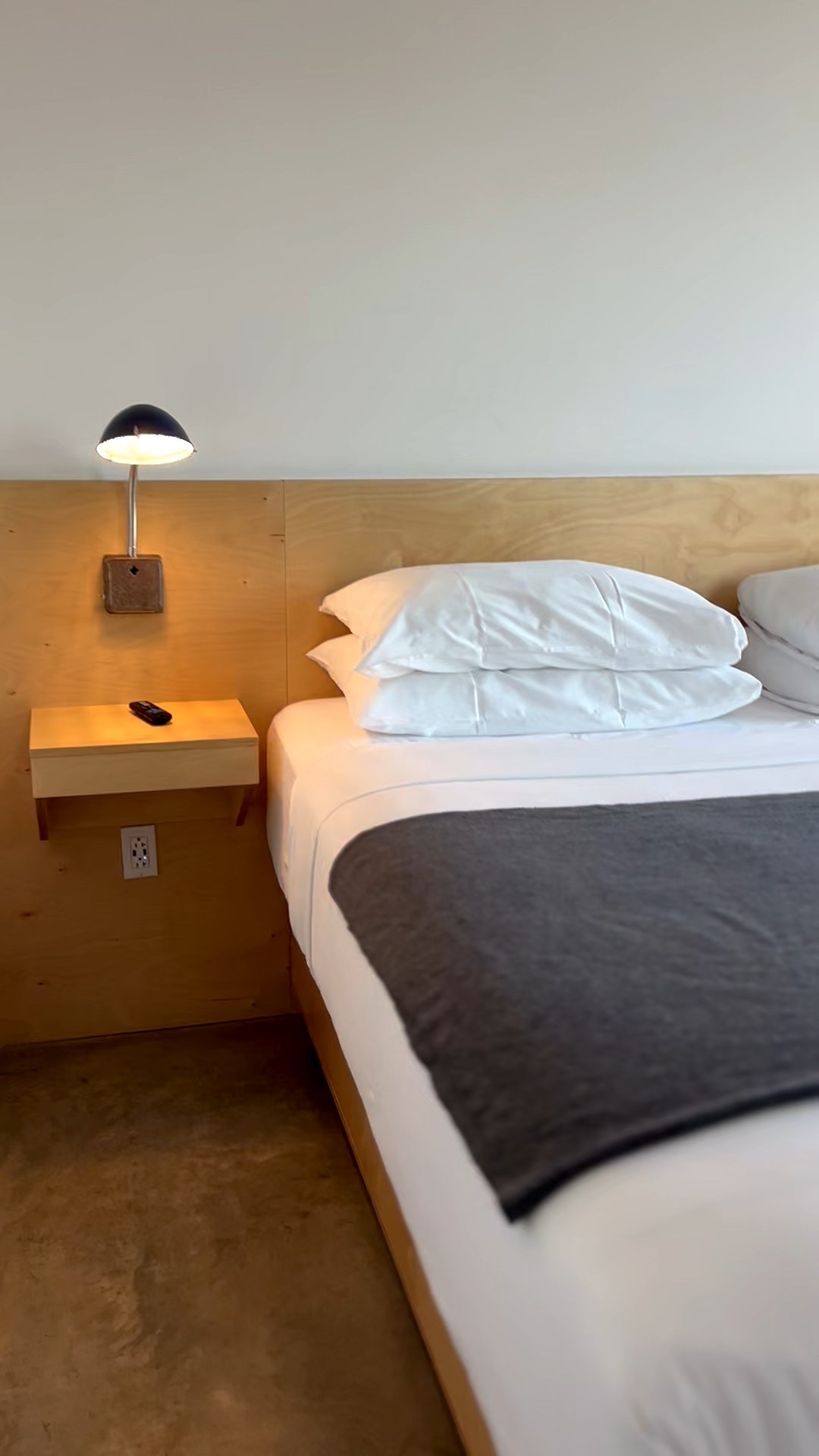 New year and time for a bedding refresh with luxurious Egyptian cotton, plush throws, and cloud like pillows for a better night of sleep!



#LTKHome #LTKdayinmylife #LTKselfcare