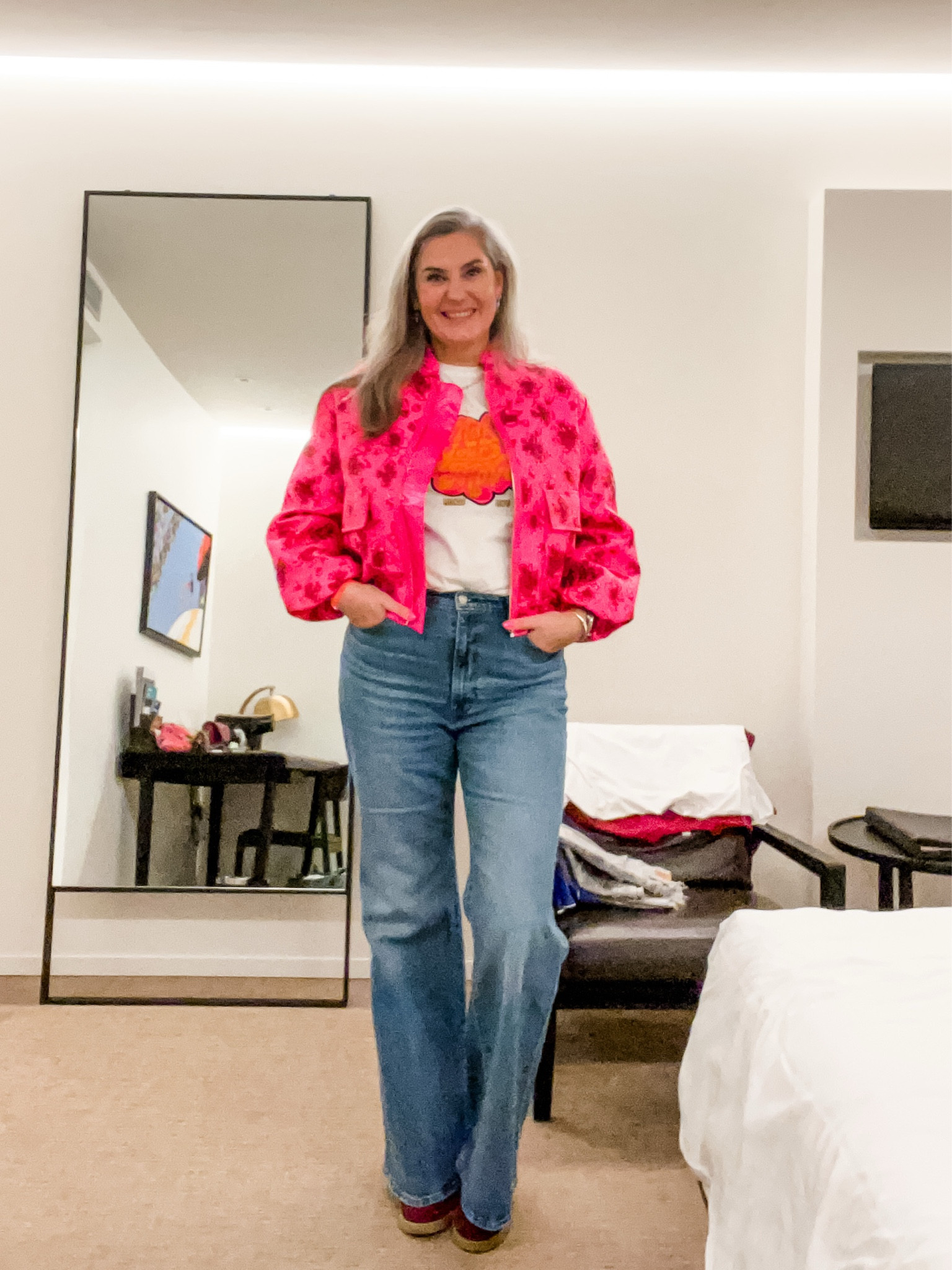 Ootd - Friday. Hot pink cropped bomber jacket (TessV, L), printed t-shirt (old), Levi’s flared jeans, burgundy suede sneakers. 



#LTKnederlands #LTKeurope #LTKstyletip