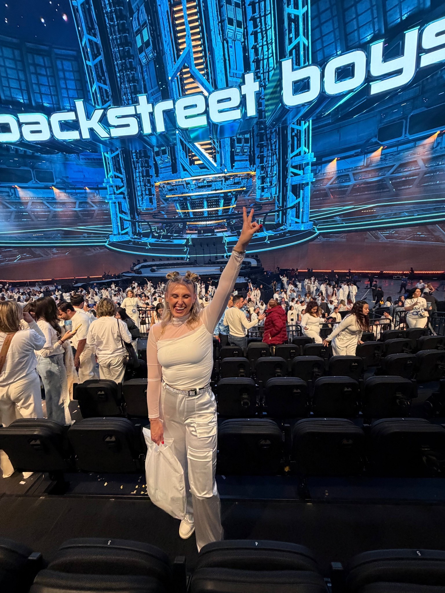 Backstreet Boys outfit idea! All white for millennium! Concert was great! 

#LTKgrwm #LTKdayinmylife #LTKMidsize