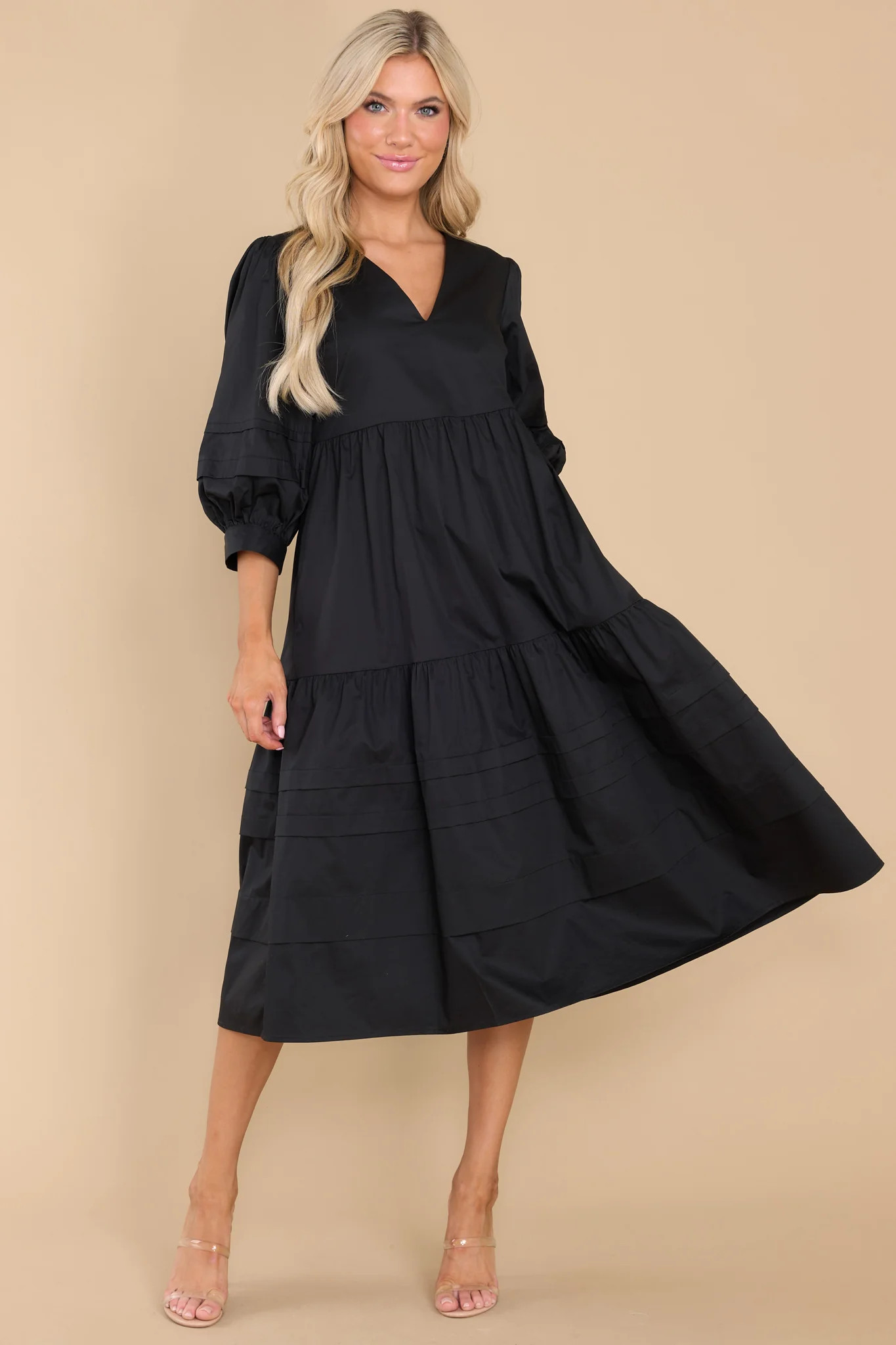 Wylie Black Dress | Red Dress 