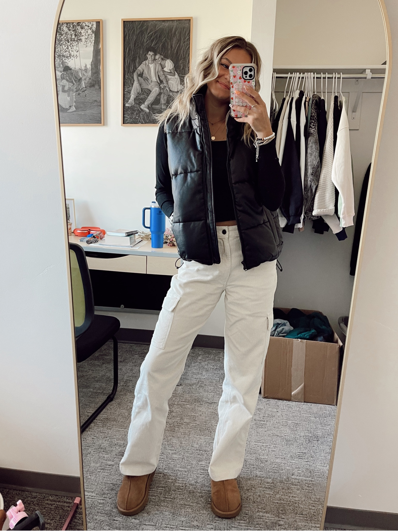 This is literally my favorite outfit rn ☕️🖤