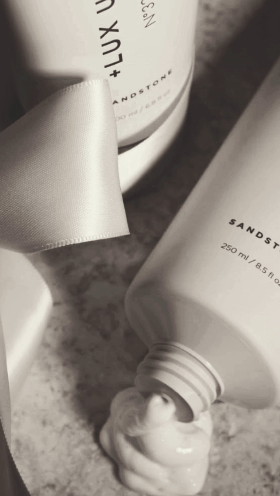 The gift of beauty 🤍

𝐻𝒾𝒾𝒾, 𝓁𝑜𝓋𝑒𝓁𝓎! 𝐹𝑜𝓁𝓁𝑜𝓌 𝓂𝓎 𝓈𝒽𝑜𝓅, 𝒶𝓃𝒹 𝑔𝑒𝓉 𝓂𝓎 𝑒𝓍𝒸𝓁𝓊𝓈𝒾𝓋𝑒 𝒶𝓅𝓅-𝑜𝓃𝓁𝓎 𝒸𝑜𝓃𝓉𝑒𝓃𝓉! 𝒮𝑜 𝑔𝓁𝒶𝒹 𝓎𝑜𝓊'𝓇𝑒 𝒽𝑒𝓇𝑒. 

chic, aesthetic, trending, stylish, minimalist style, affordable, home, decor, interior design, beauty, ootd, dupe, look for less, y2k, Amazon, Amazon fashion, Amazon finds, Amazon home, Amazon style, holiday, seasonal, decor, decorations, Christmas, Christmas decorations, Christmas outfit, Christmas dress, winter fashion, winter style, New Year’s Eve, family photos, winter outfit, winter home #beauty #makeup #skincare #gift #stockingstuffer makeup brush eye patch tanning mousse gradual tanning lotion mitt tanning drops cleansing balm 

#LTKFindsUnder50 #LTKBeauty #LTKGiftGuide