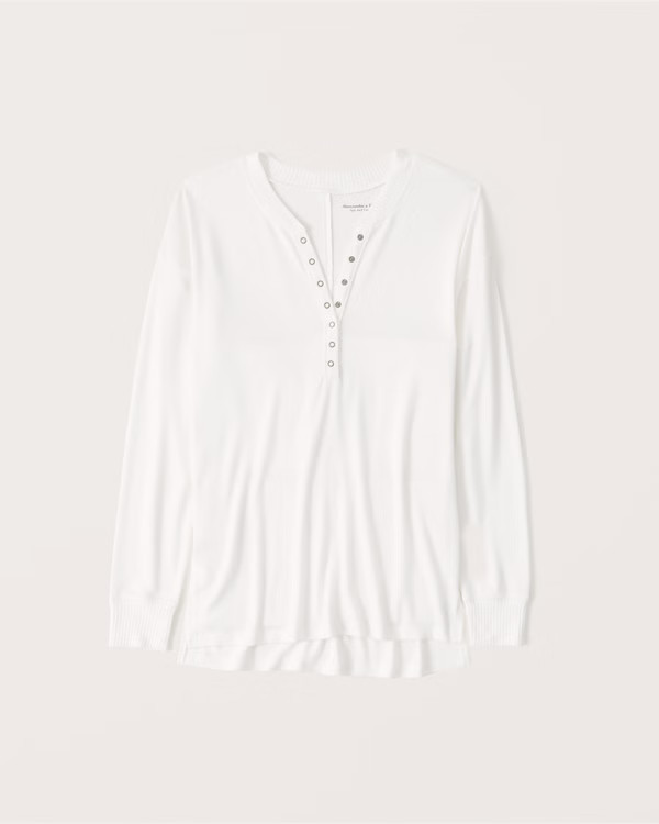 Cozy Oversized Boyfriend Henley | Abercrombie & Fitch (US)
