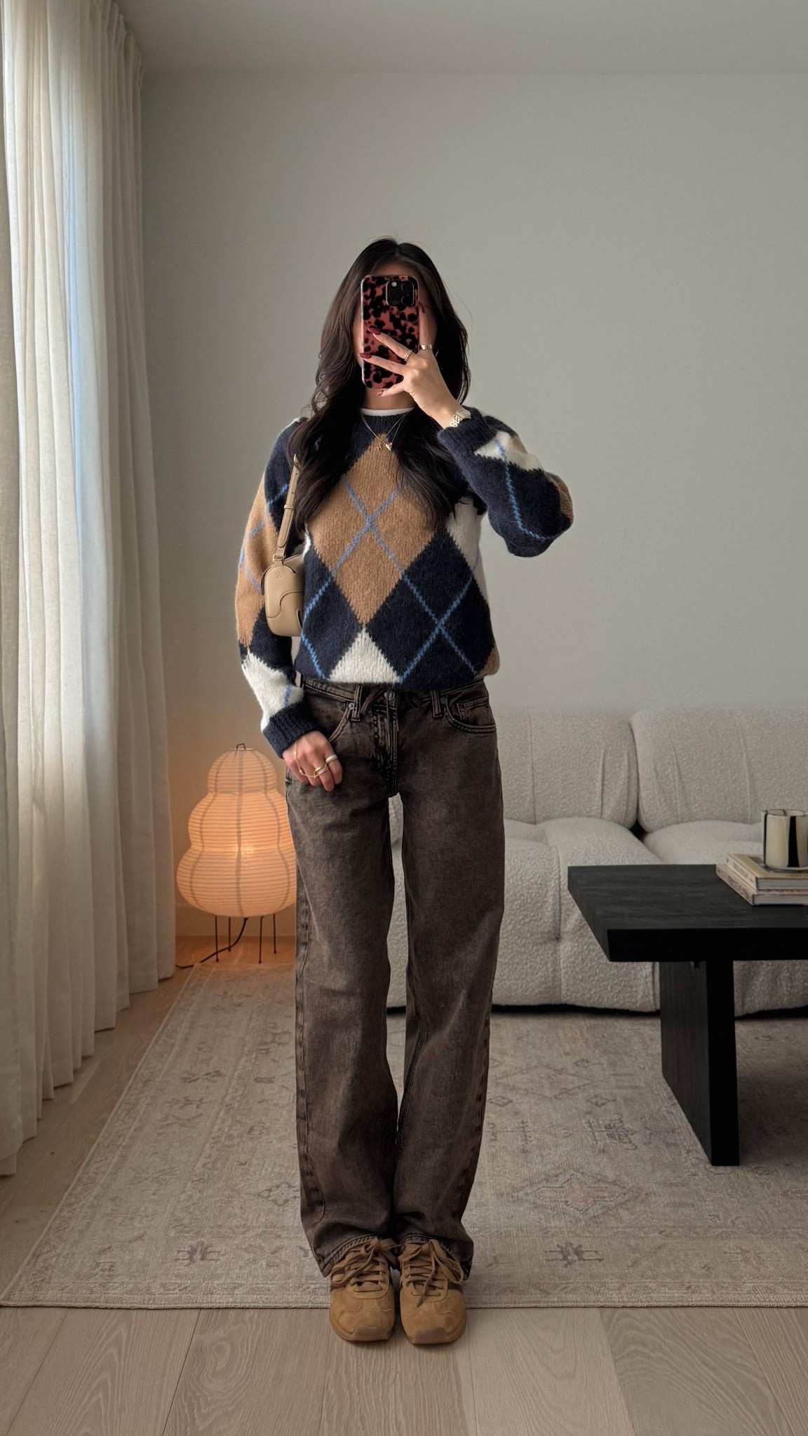 casual thanksgiving outfit inspo

sweater size xxs
jeans size 24 short
bag is polene

#LTKootd #LTKHoliday