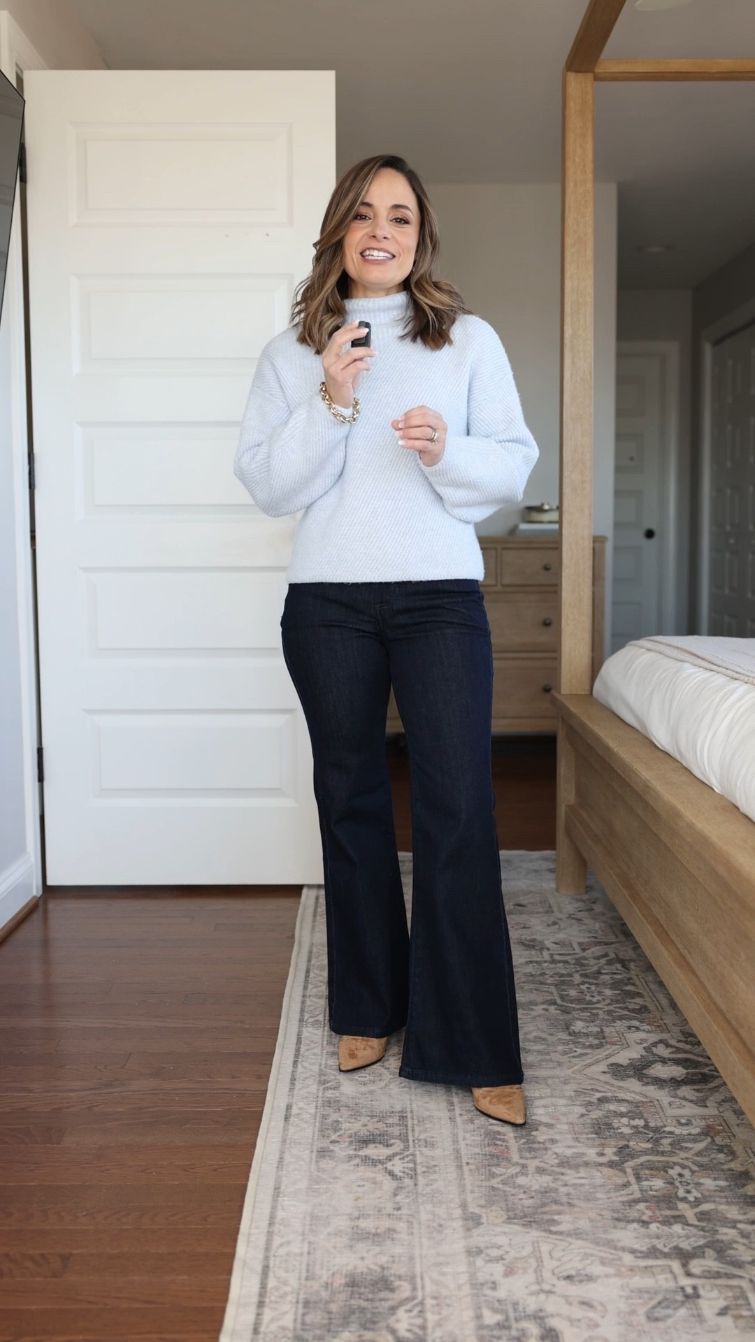 Budget friendly winter outfits for petites from @kohls 

Flare jeans: petite 0 average - 9.75” rise / 29” inseam / petite short has a 28” inseam 
Blue sweater: petite xs 
Cream sweater: petite xs 
Kickflare jeans: 0 - 10.5” rise / 26” inseam 
Cardigan: petite xs 

#kohlspartner #ad #kohlsfinds 

#LTKPetite