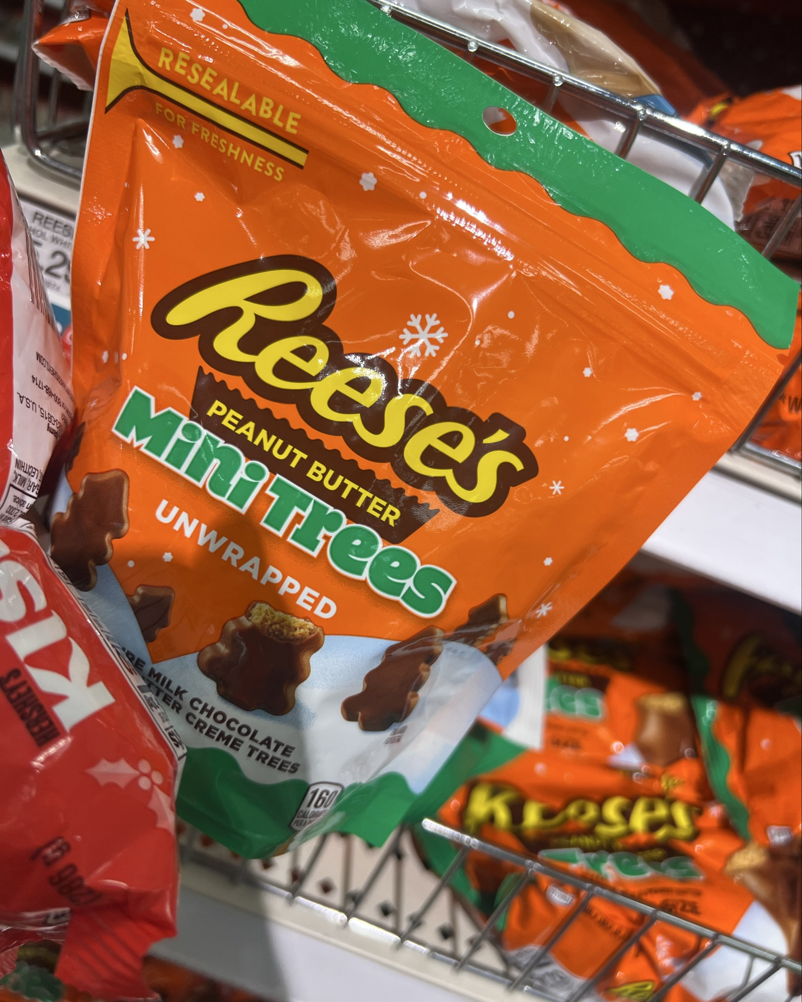 New Shapes / Sizes 🧡🍫🎄
… swipe! I see the trees as minis and some new shapes! Have you tried!?



#LTKSeasonal #LTKHoliday #LTKKids