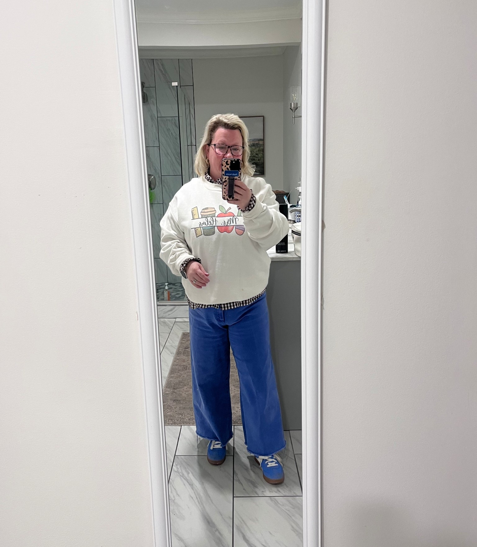 Received lots of compliments on these pants today.  I was unable to find this color but there are other colors available.  

#LTKdayinmylife #LTKootd