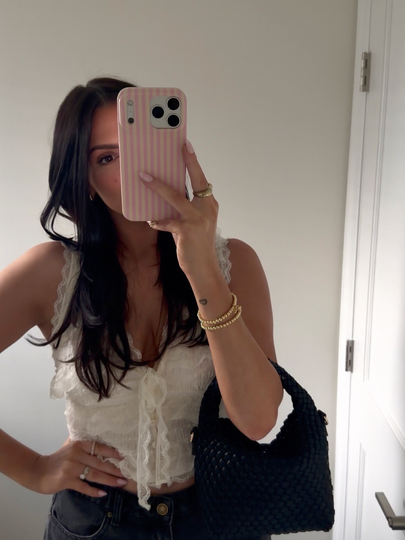 Date night fit 

Mother's Day gifts 
Bauble bar
Stackable bracelets 
Lioness 
Lioness black jeans 
Summer phone case 
Nordstrom rack 