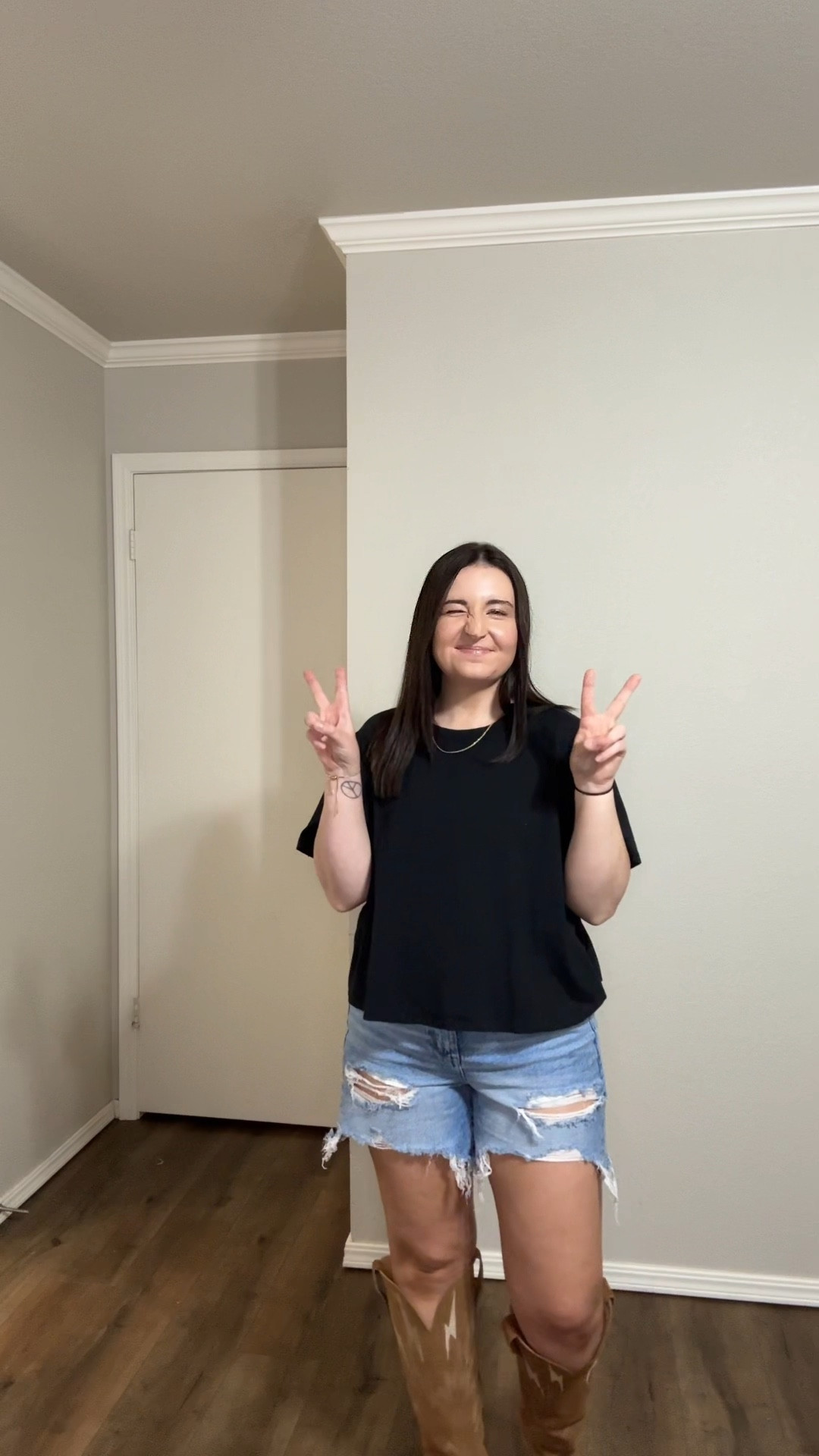 Zach Bryan GRWM | Country Concert Outfit | Outfit for Concert | Concert Outfit | Country Concert | Concert | Denim Shorts | Denim | Basics | Basic Tee | Boots | Cowboy Boots | Cowgirl Boots | Western Wear | Nashville Outfit 

#LTKFestival 

#LTKStyleTip #LTKU