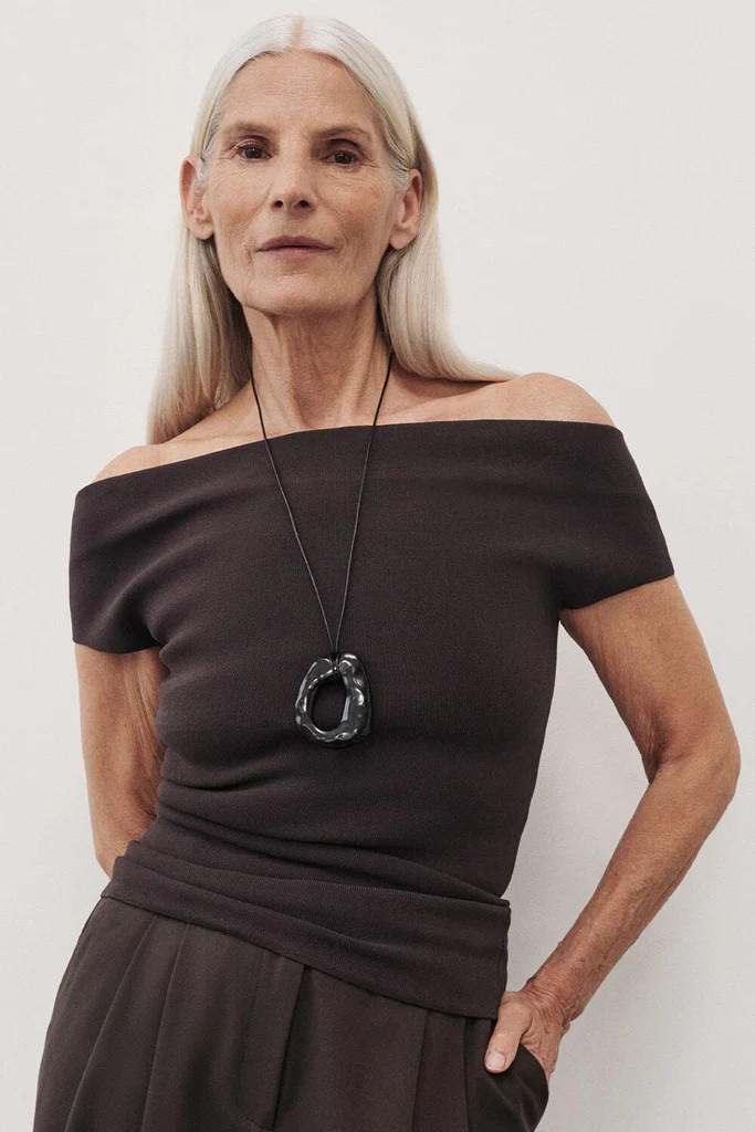 ASTRID BURNT CHOC OFF SHOULDER KNIT TOP | DISSH