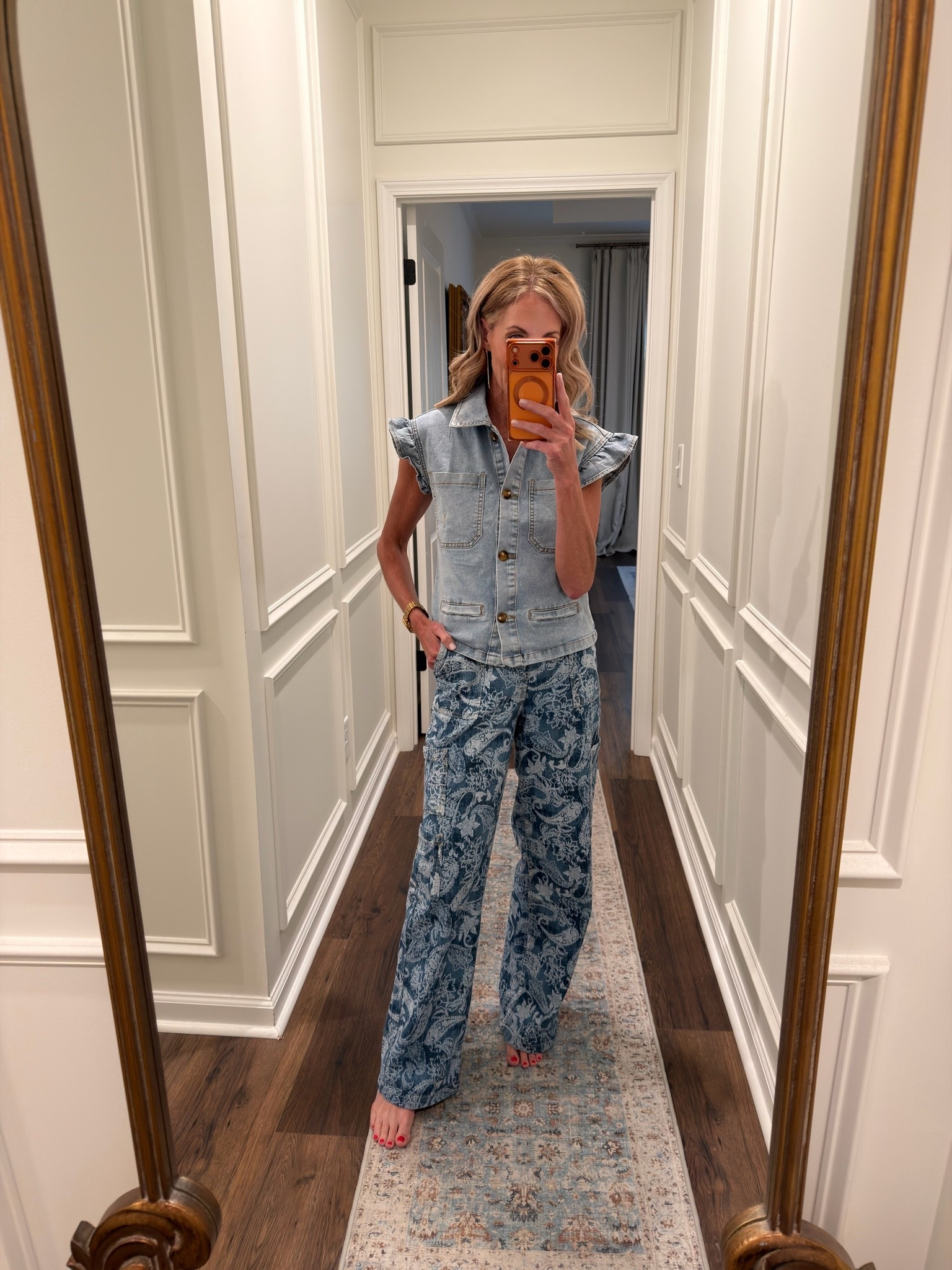 Today’s outfit of the day is this Walmart ruffle sleeve denim top that I’m addicted to size small Andy viral Walmart jeans size extra small regular
