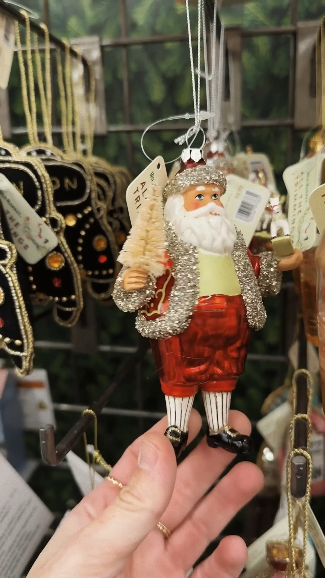 Cozy cottage farmhouse Christmas finds 

#LTKVideo #LTKHoliday #LTKSeasonal