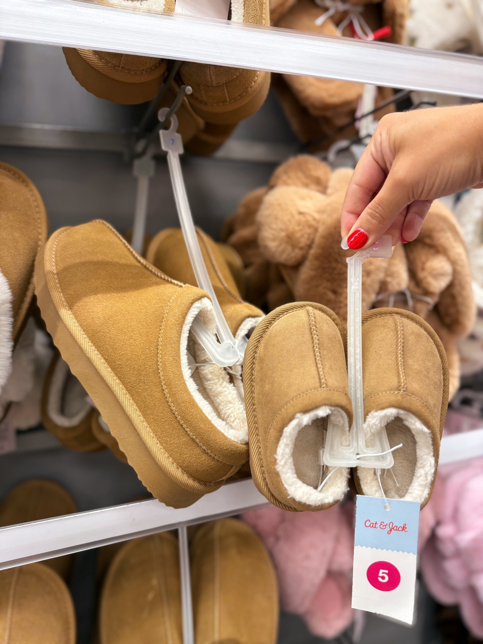 Toddler & kids slippers are back!! 😍

#LTKKids #LTKSeasonal #LTKStyleTip