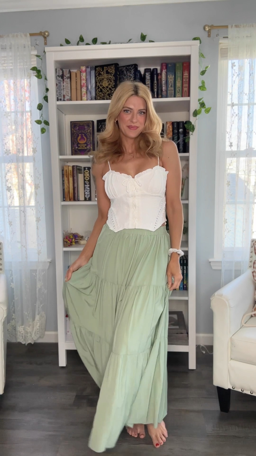 🌿 style a simple whimsical spring outfit with me 🌿 

#whimsical #cottagecore #cottagecorefashion #whimsicalstyle #springoutfits #springootd 