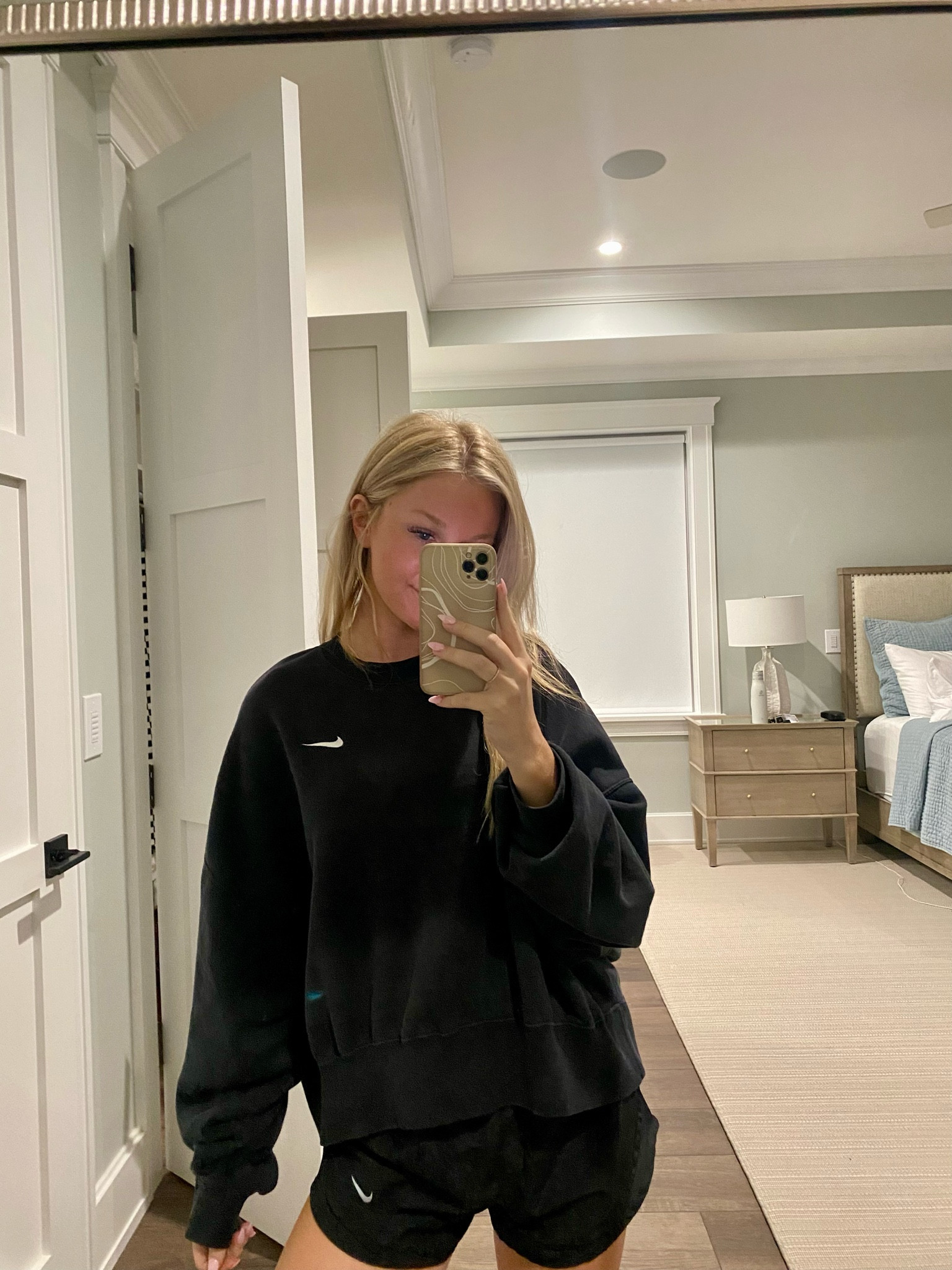 Nike Crewneck & shorts 🖤 

#LTKFind