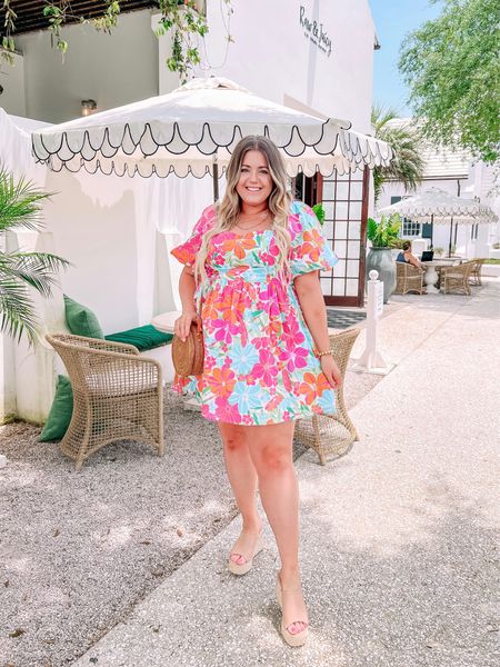 I LOVE with the colors of this dress 😍 It’s so flattering and perfect for any Summer occasions coming up 🌸 Use code KATIE15 for 15% off your first purchase at @shop_avara! Wearing an XL

Summer dress, floral dress, sugar lips, beach vacation outfit, date night outfit, Alys Beach, 30A

#LTKtravel #LTKunder100 #LTKcurves