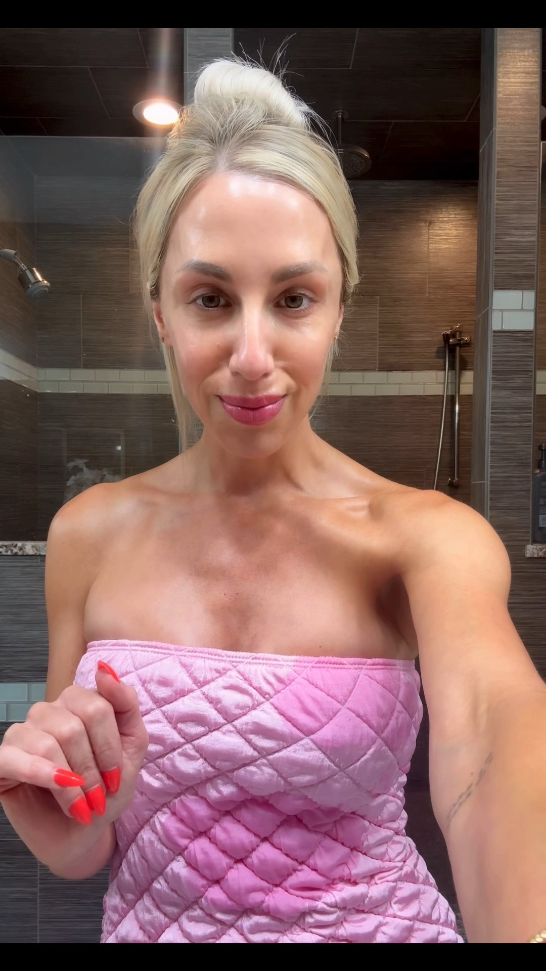 My favorite summer glow combo ✨ Lotion + body oil before Ilia = the prettiest healthy glow.

#LTKgrwm #LTKSeasonal #LTKBeauty