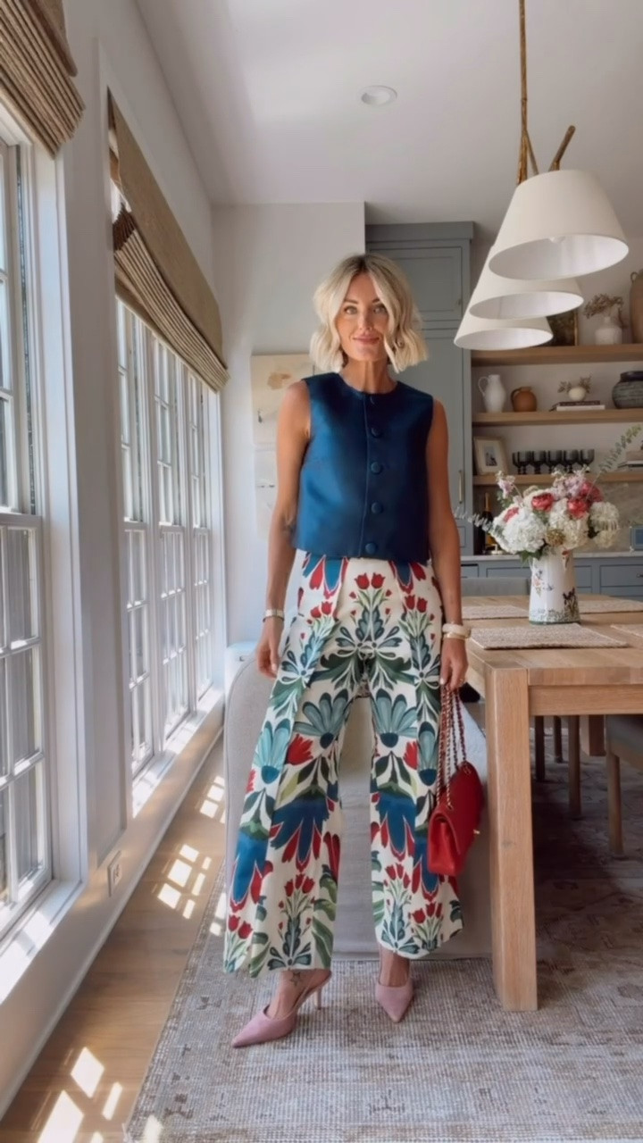 I wore this to an event last week & am obsessed 😍 the pants have such a stunning pattern & I love the fit! Wearing XS/2.

Loverly Grey, Mestiza, splurgeworthy outfit ideas

#LTKootd