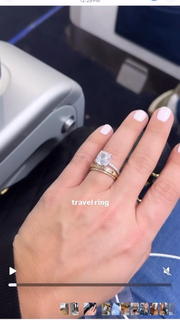 Travel ring  

 