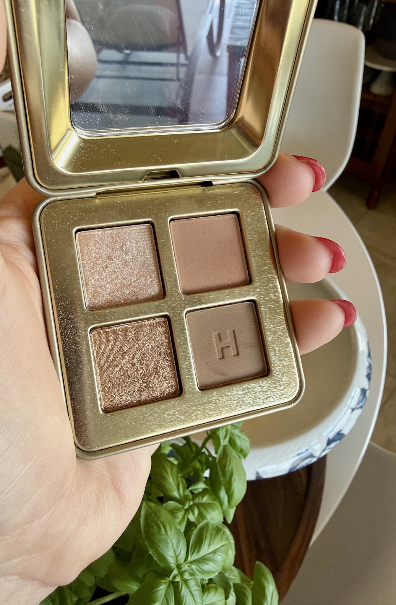 Been absolutely loving Hourglass Cosmetics! They are so easy to apply, creamy, and don't budge even after a busy day! Theremerrilydays hourglass cosmetics easy makeup routine everyday makeup neutral eye shadow makeup palette eye shadow palette 

#LTKmomlife #LTKBeauty #LTKootd