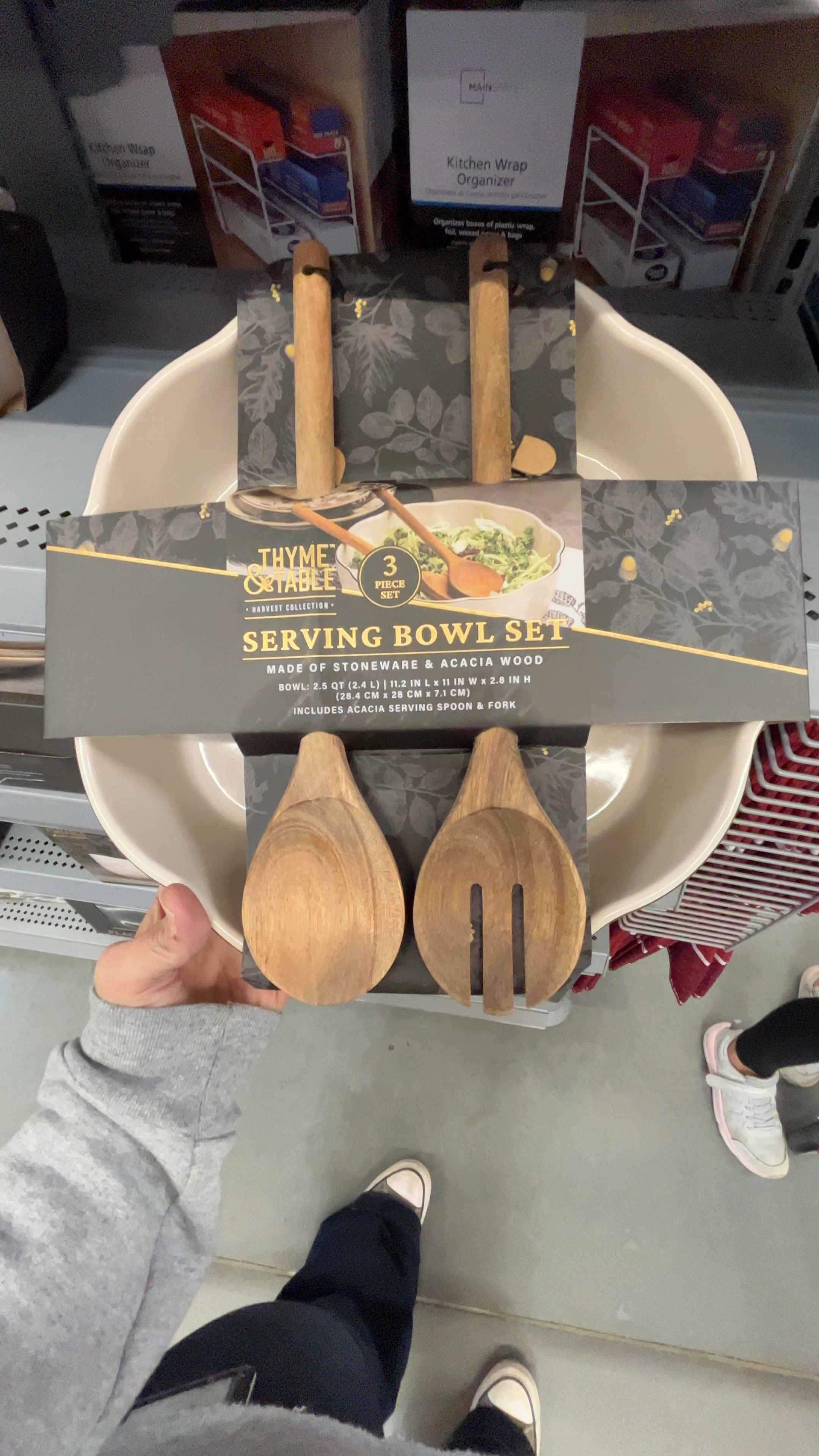 Beautiful serving bowl at #Walmart! Great for Holiday serving 


#walmart #thanksgiving #christmas #tablescape 

#LTKSeasonal #LTKhome #LTKHoliday
