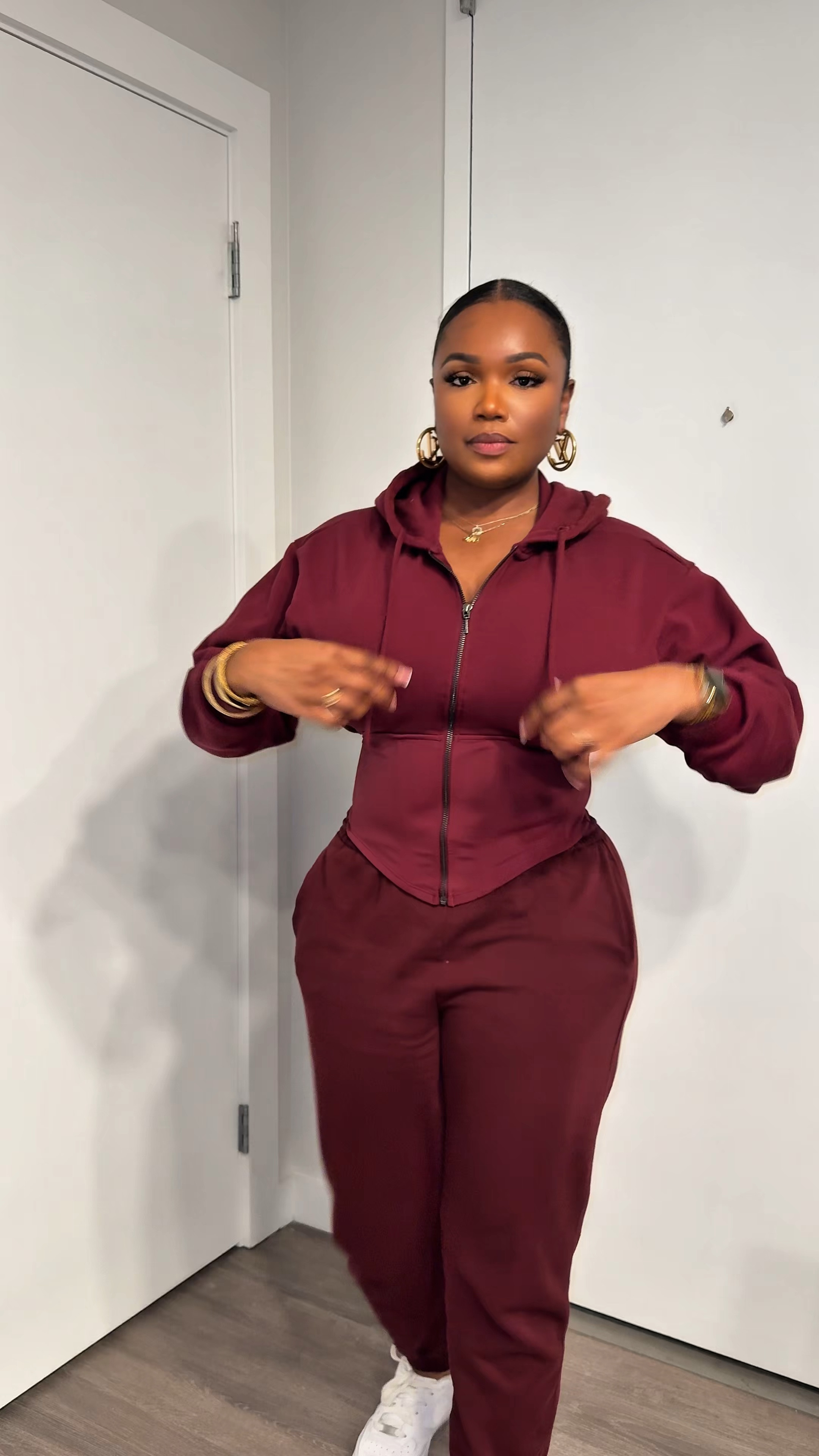 This corset hoodie is perfect for any occasion. 