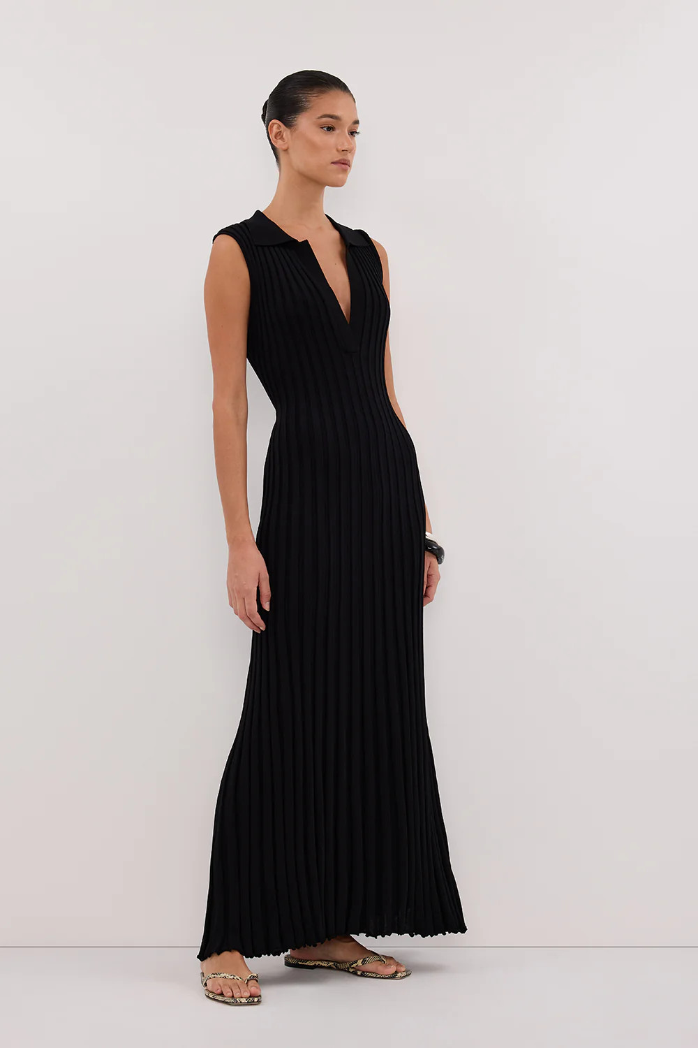 HAL BLACK SLEEVELESS MIDI DRESS | DISSH