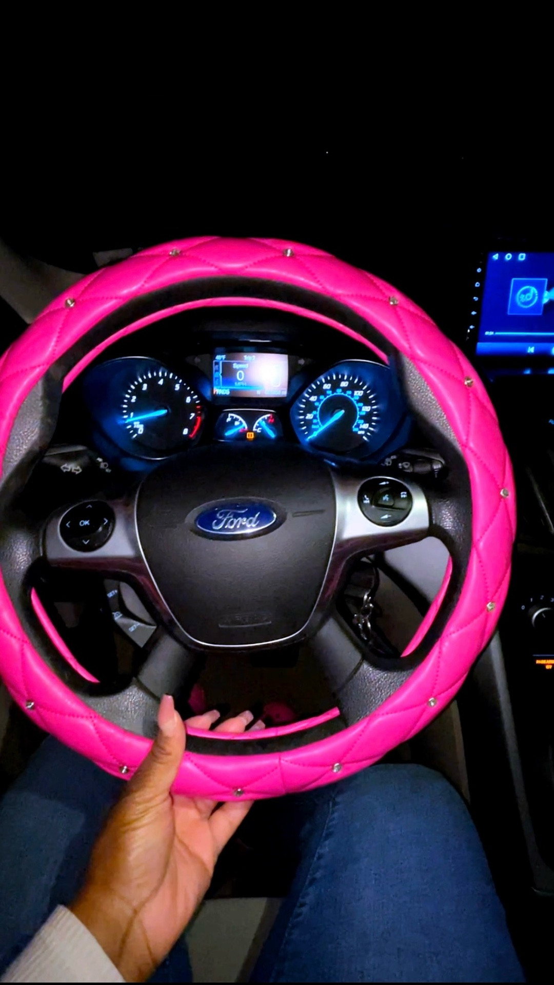 Hot Pink bling leather steering wheel cover from Amazon 🩷

#LTKFindsUnder50 #LTKGiftGuide #LTKU