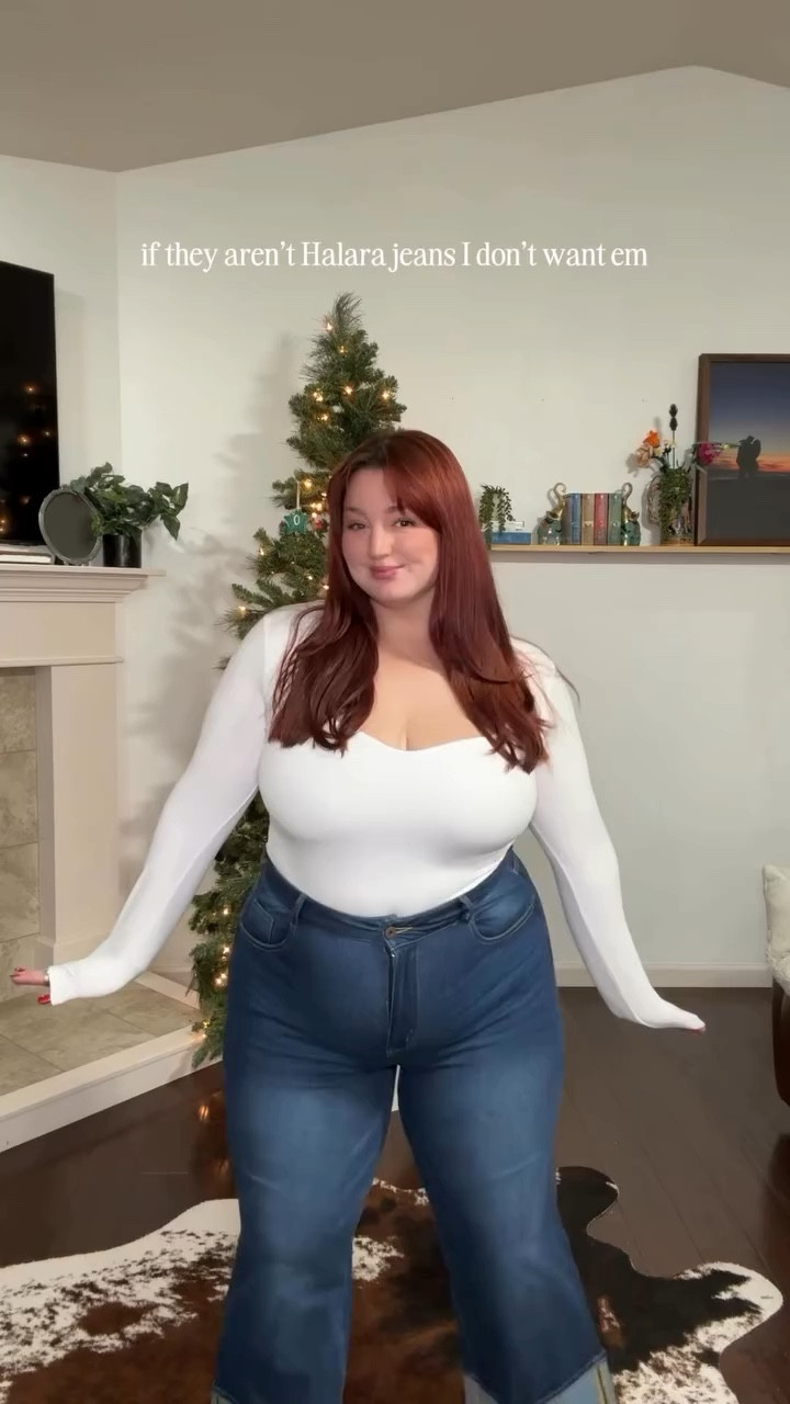 if you like jeans that somehow feel like sweatpants - find them in my LTK 💕 @halara_official